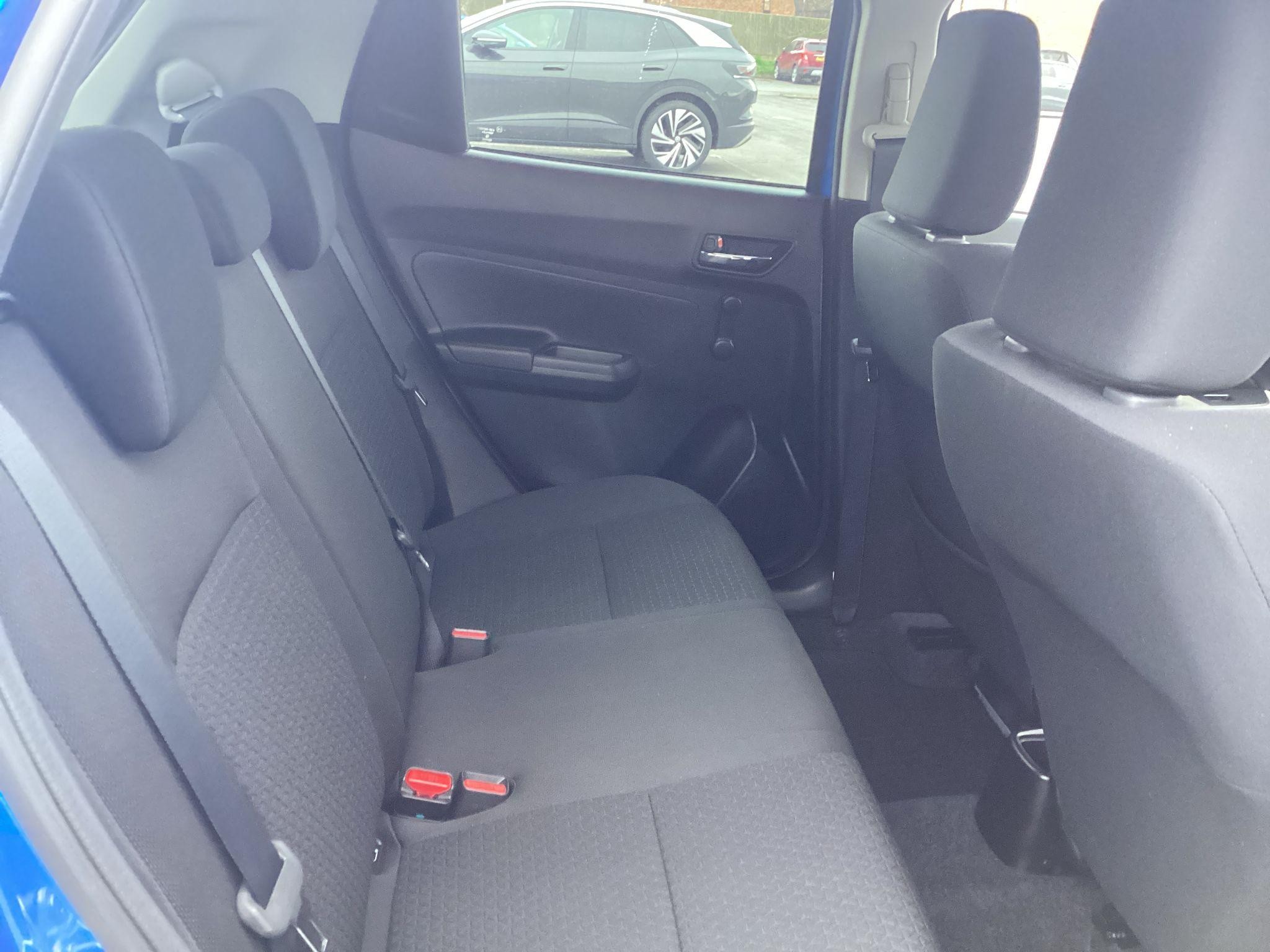 Suzuki Swift Image 14