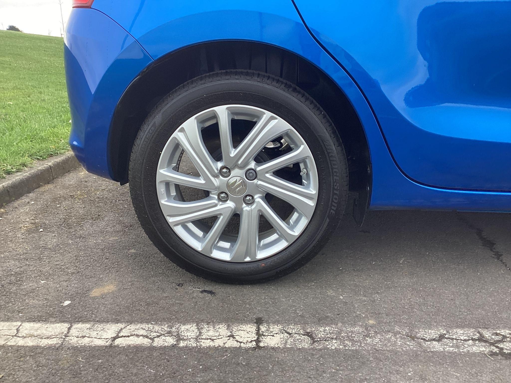 Suzuki Swift Image 22