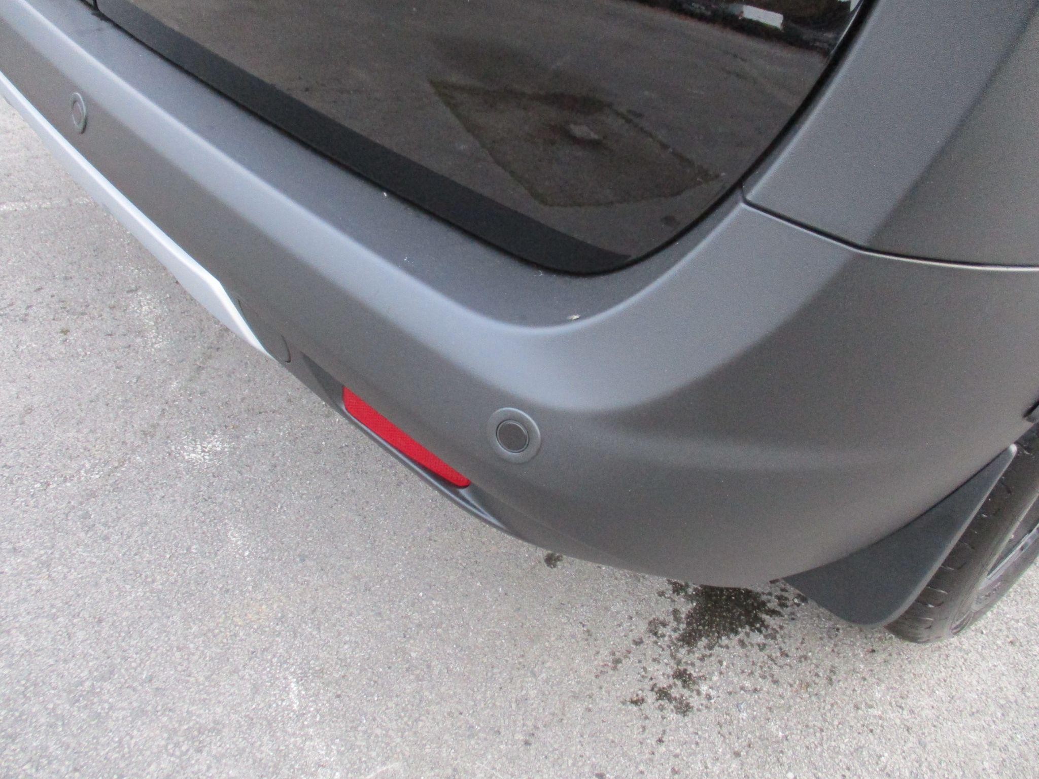 Ford Transit Courier Image 13