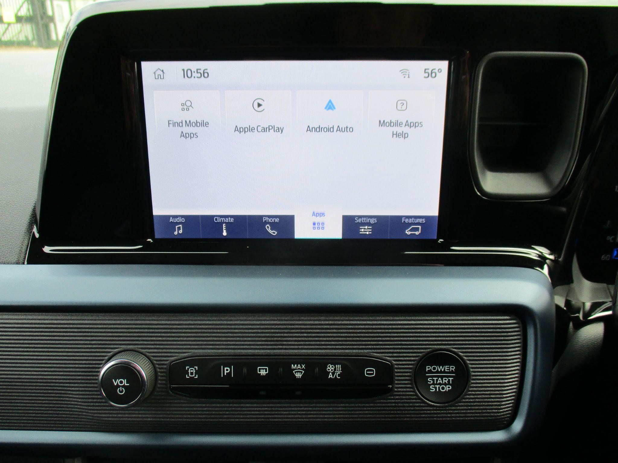 Ford Transit Courier Image 26