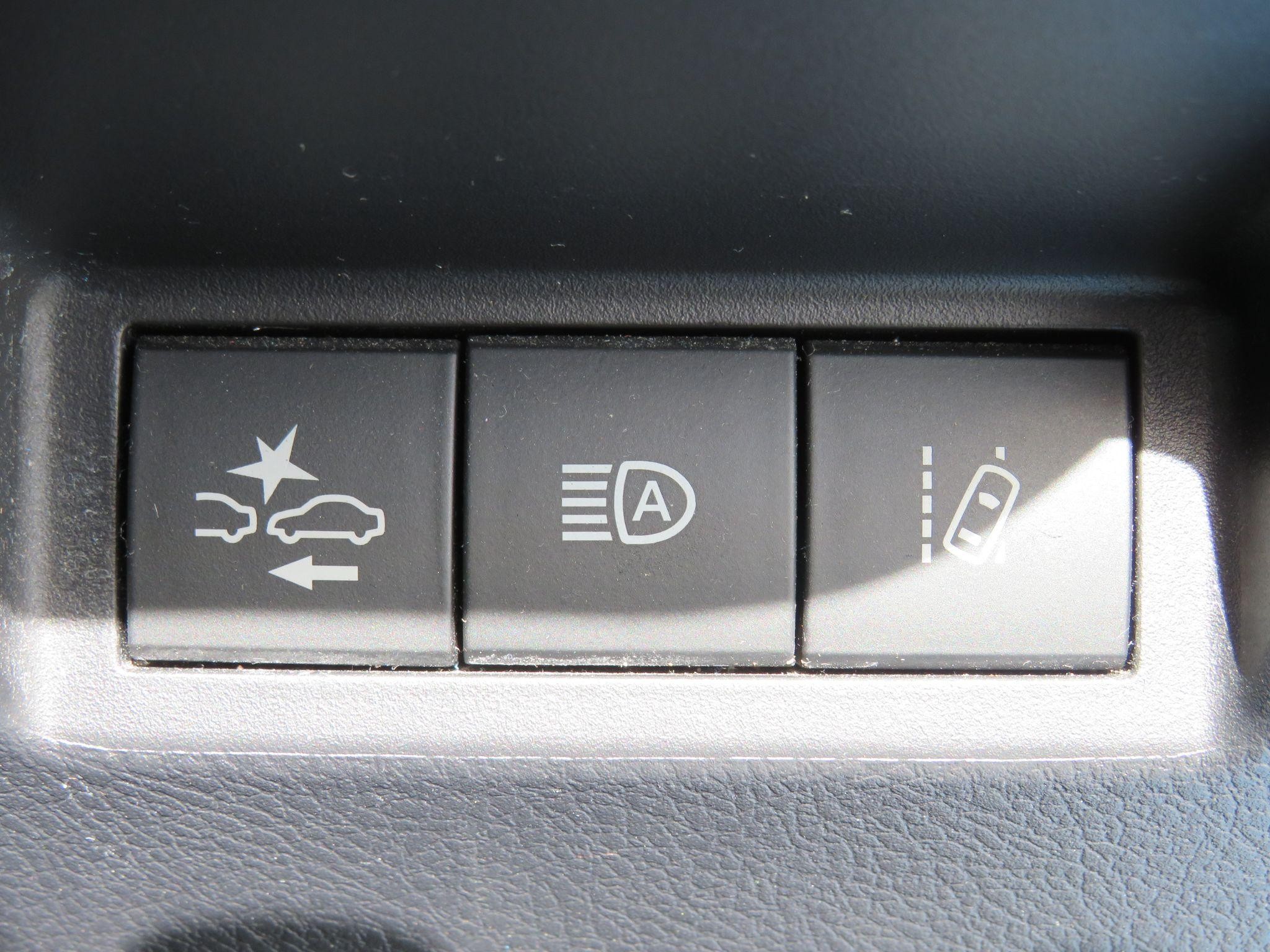 Toyota Yaris Image 24