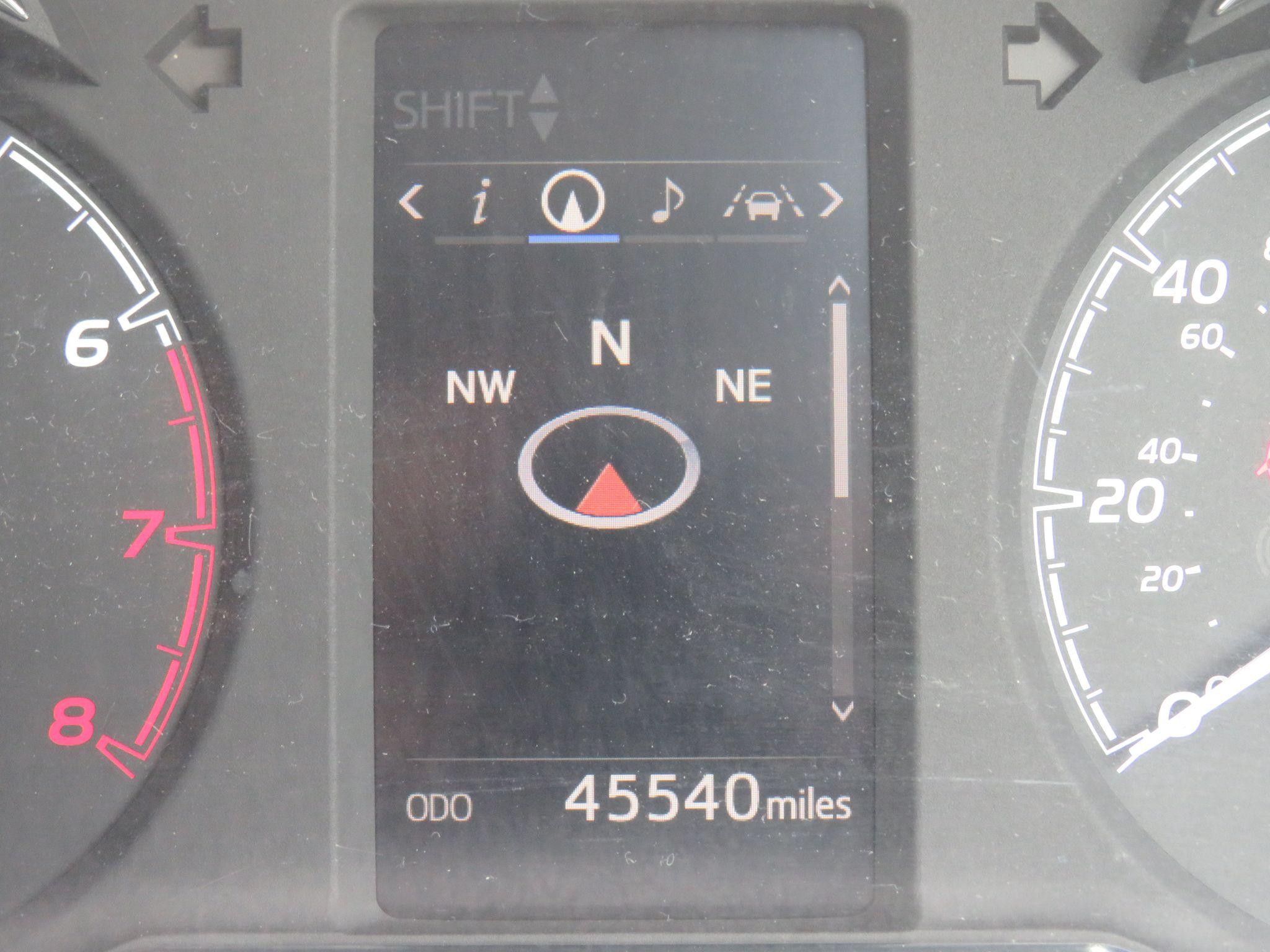 Toyota Yaris Image 32