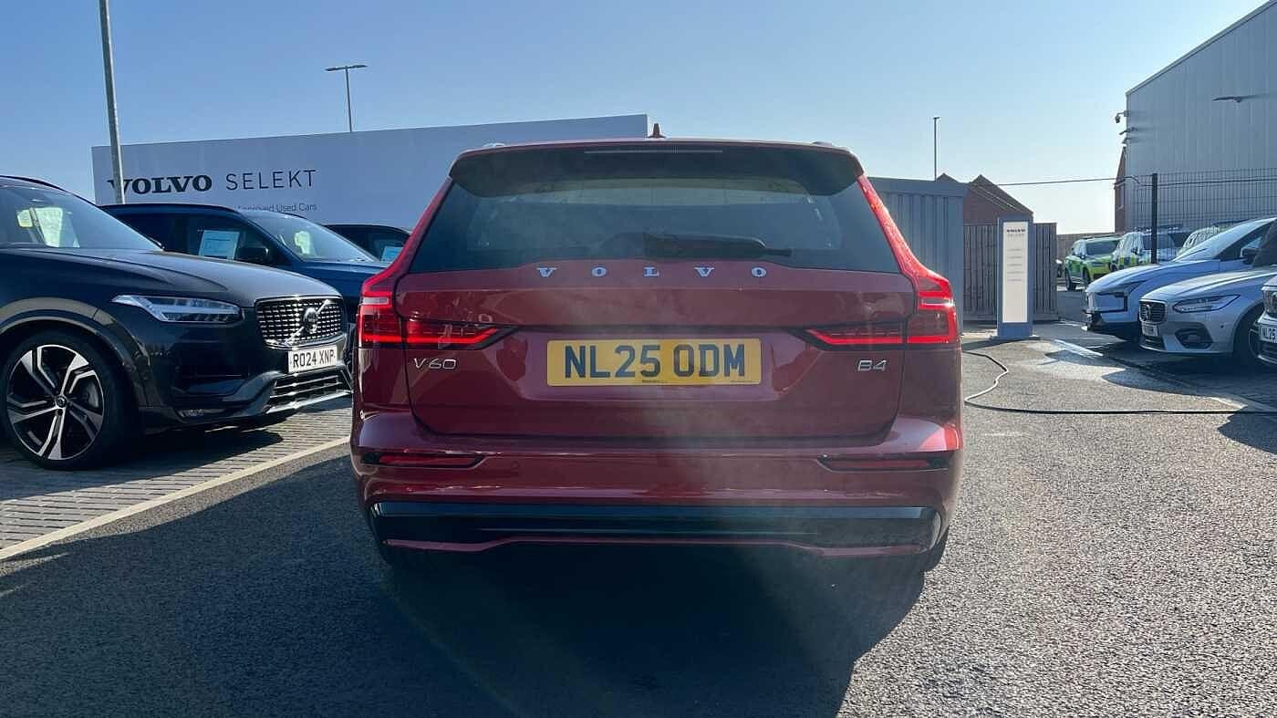 Volvo V60 Image 14