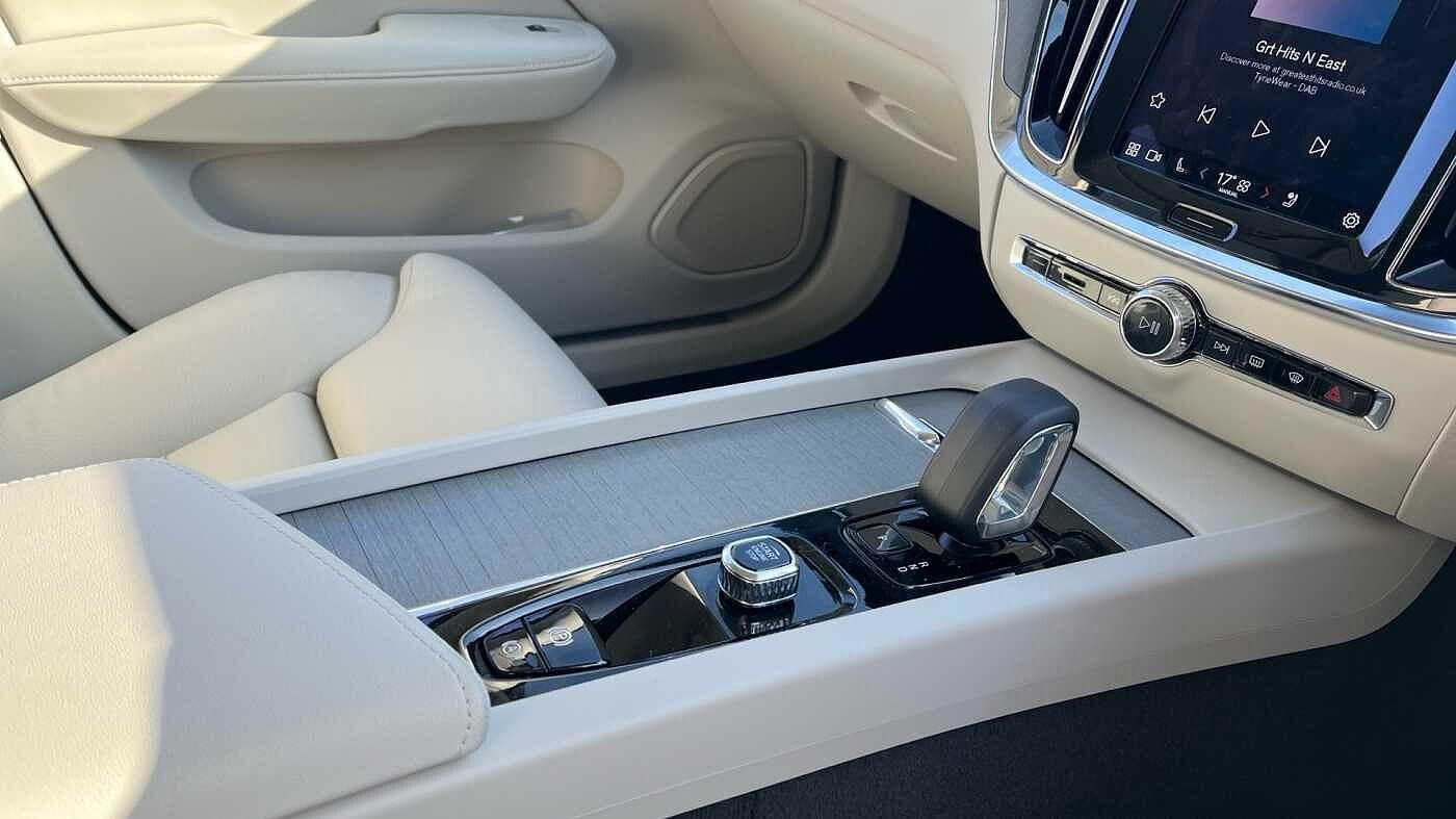 Volvo V60 Image 15