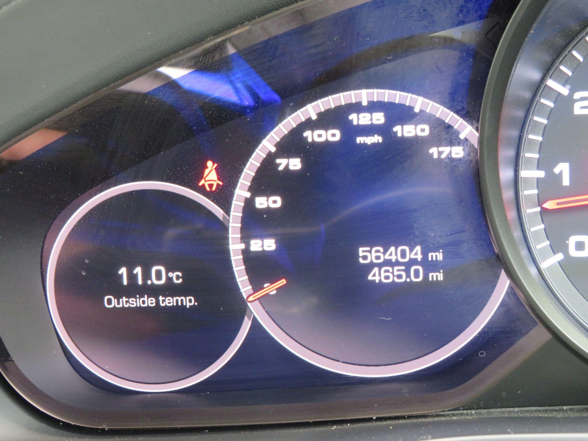 Porsche Cayenne Image 39