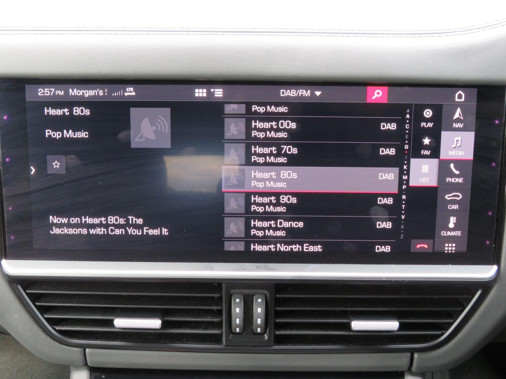Porsche Cayenne Image 53