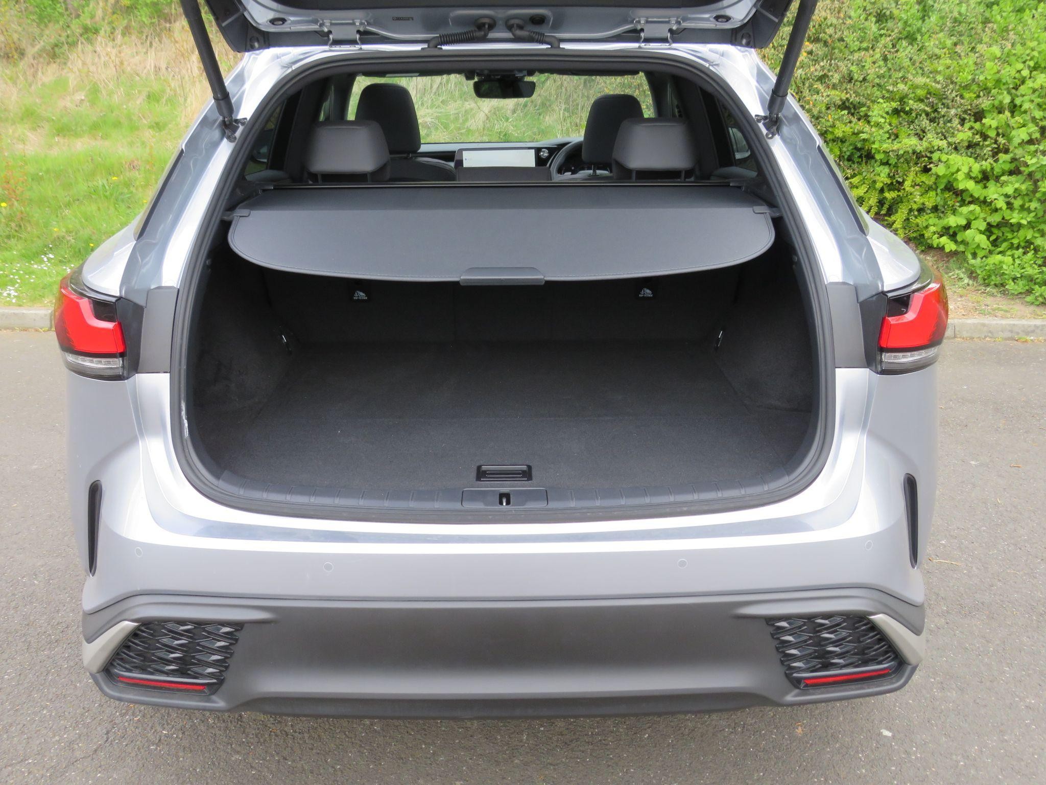 Lexus RX Image 12