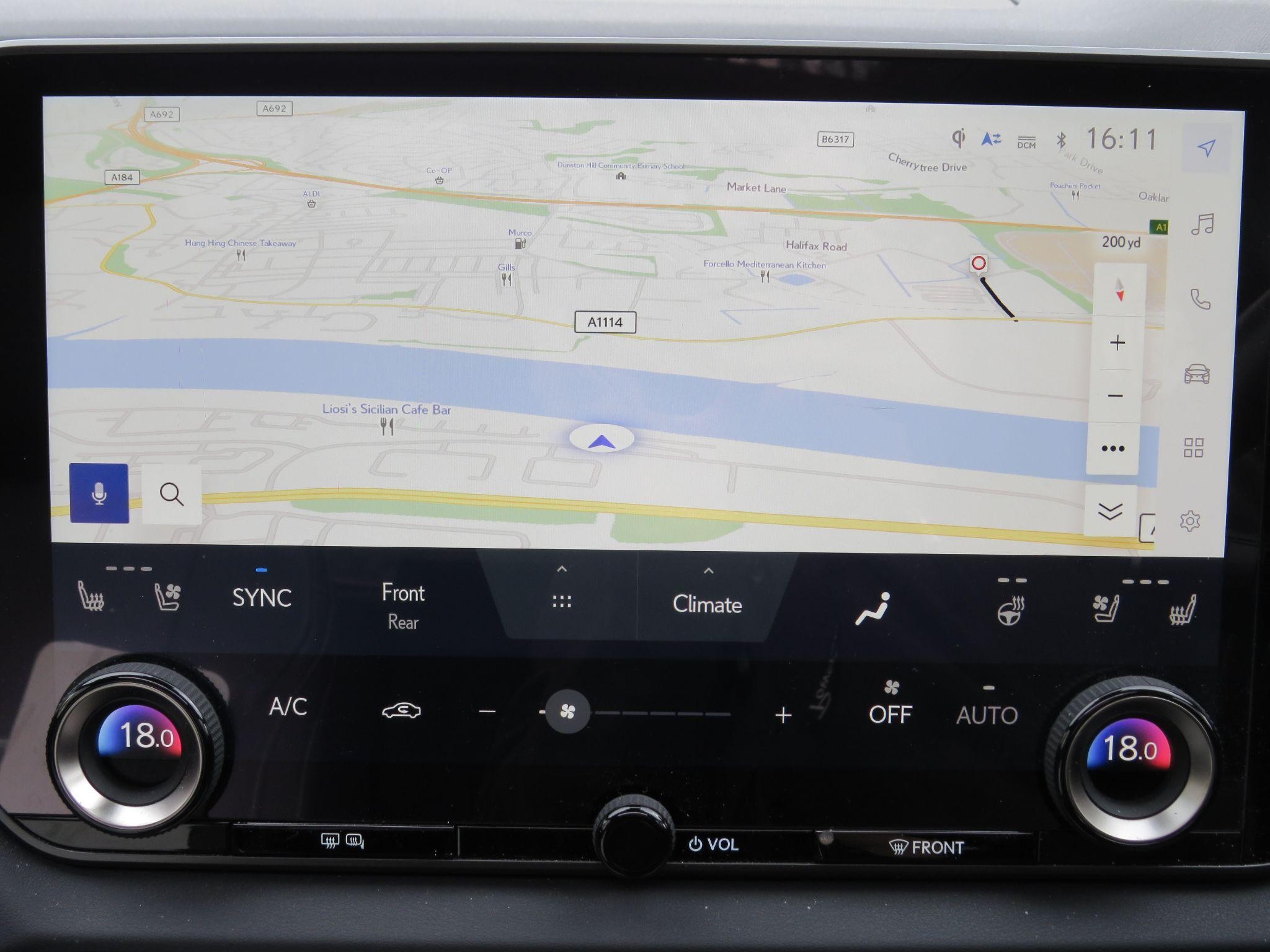 Lexus RX Image 31