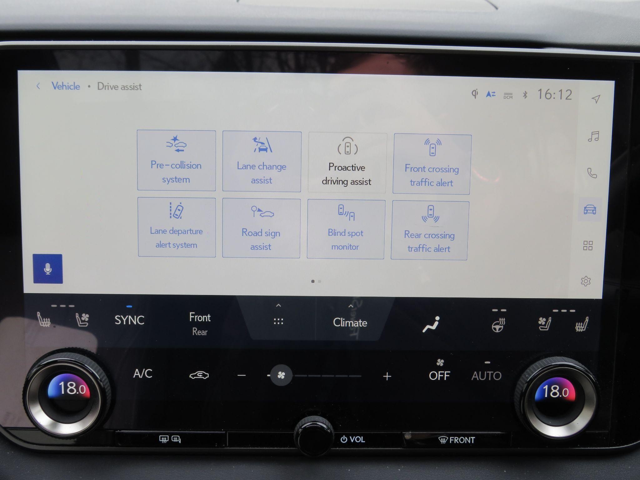 Lexus RX Image 37