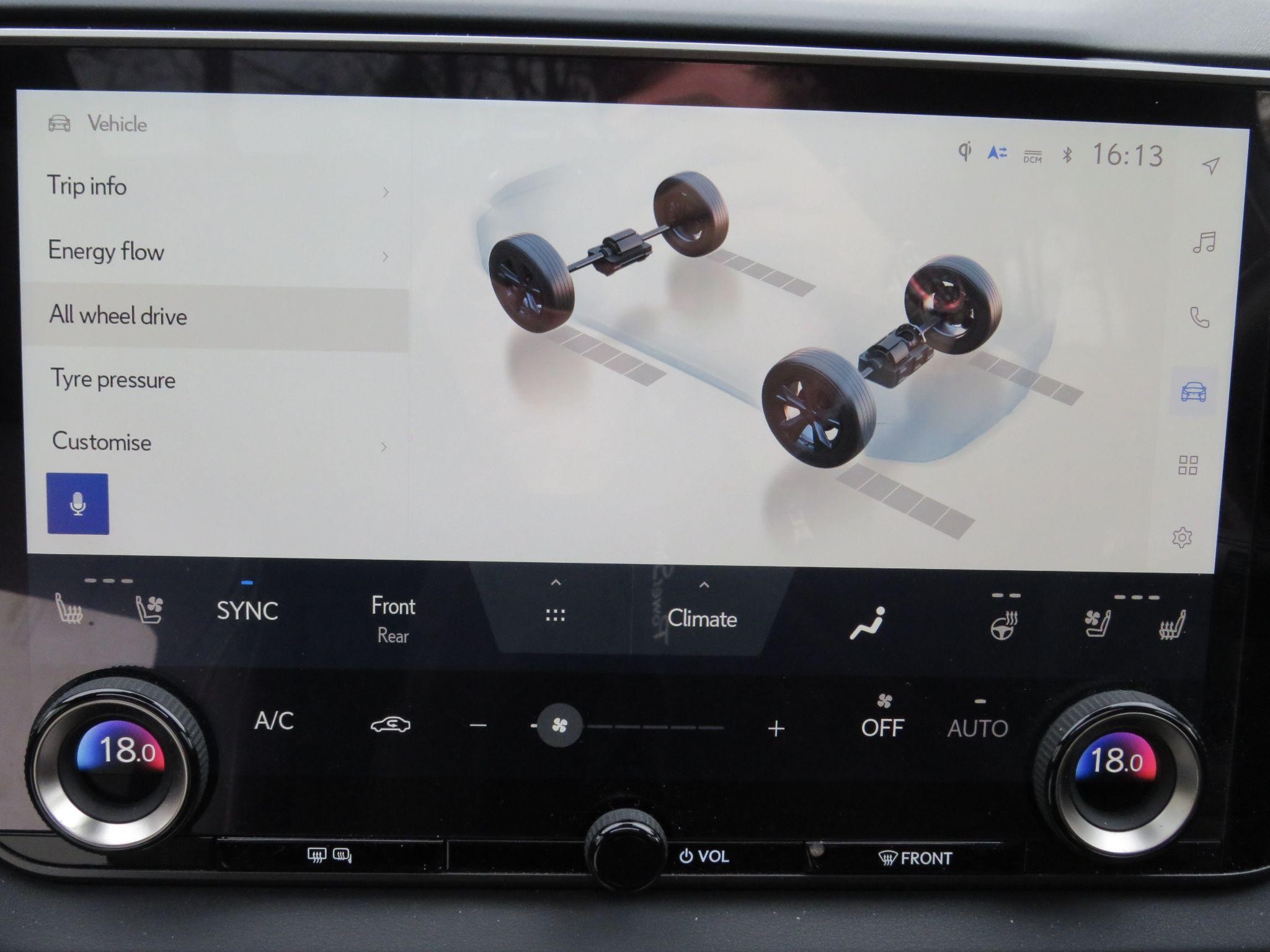 Lexus RX Image 40