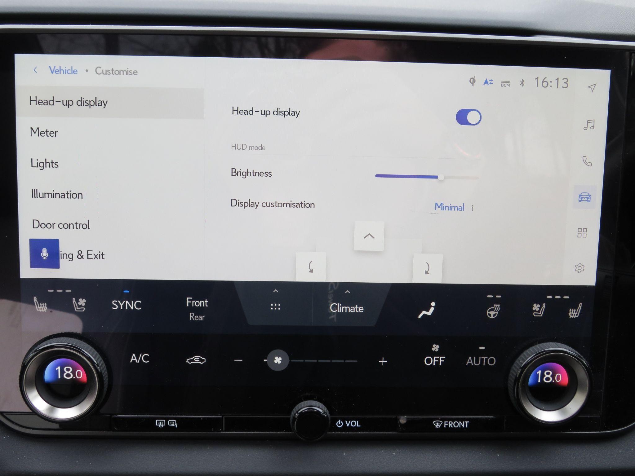 Lexus RX Image 41