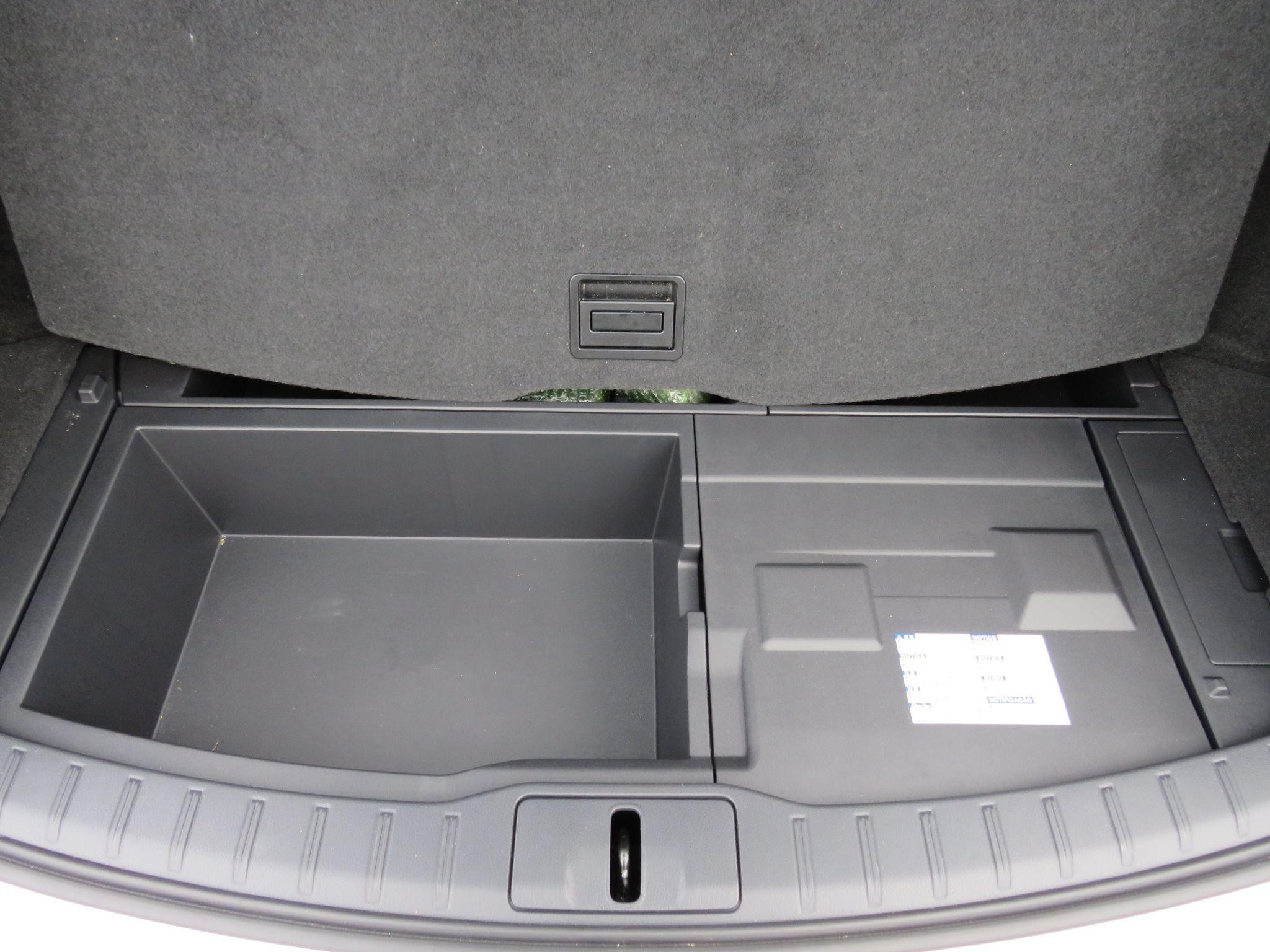 Lexus RX Image 50
