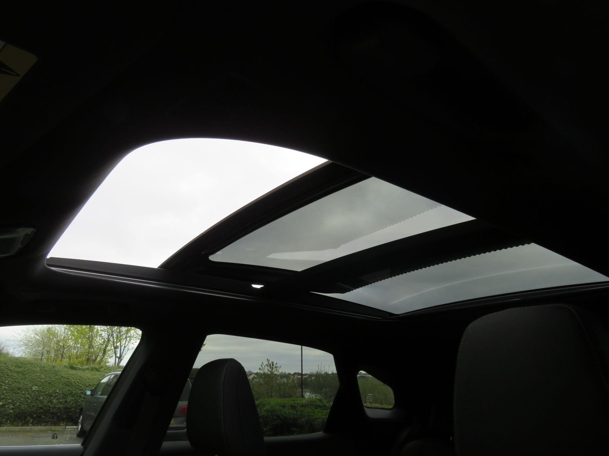 Lexus RX Image 55