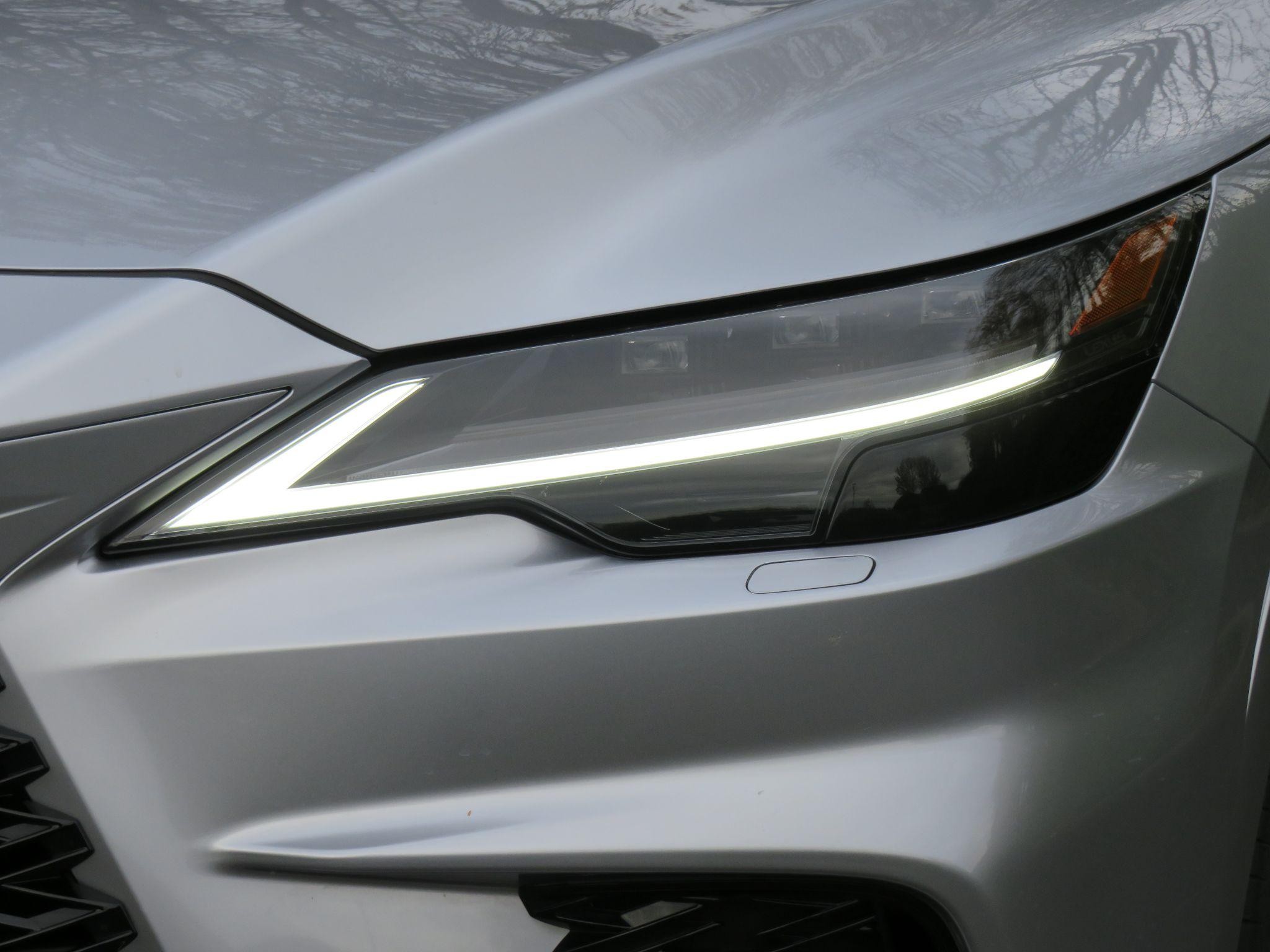 Lexus RX Image 60