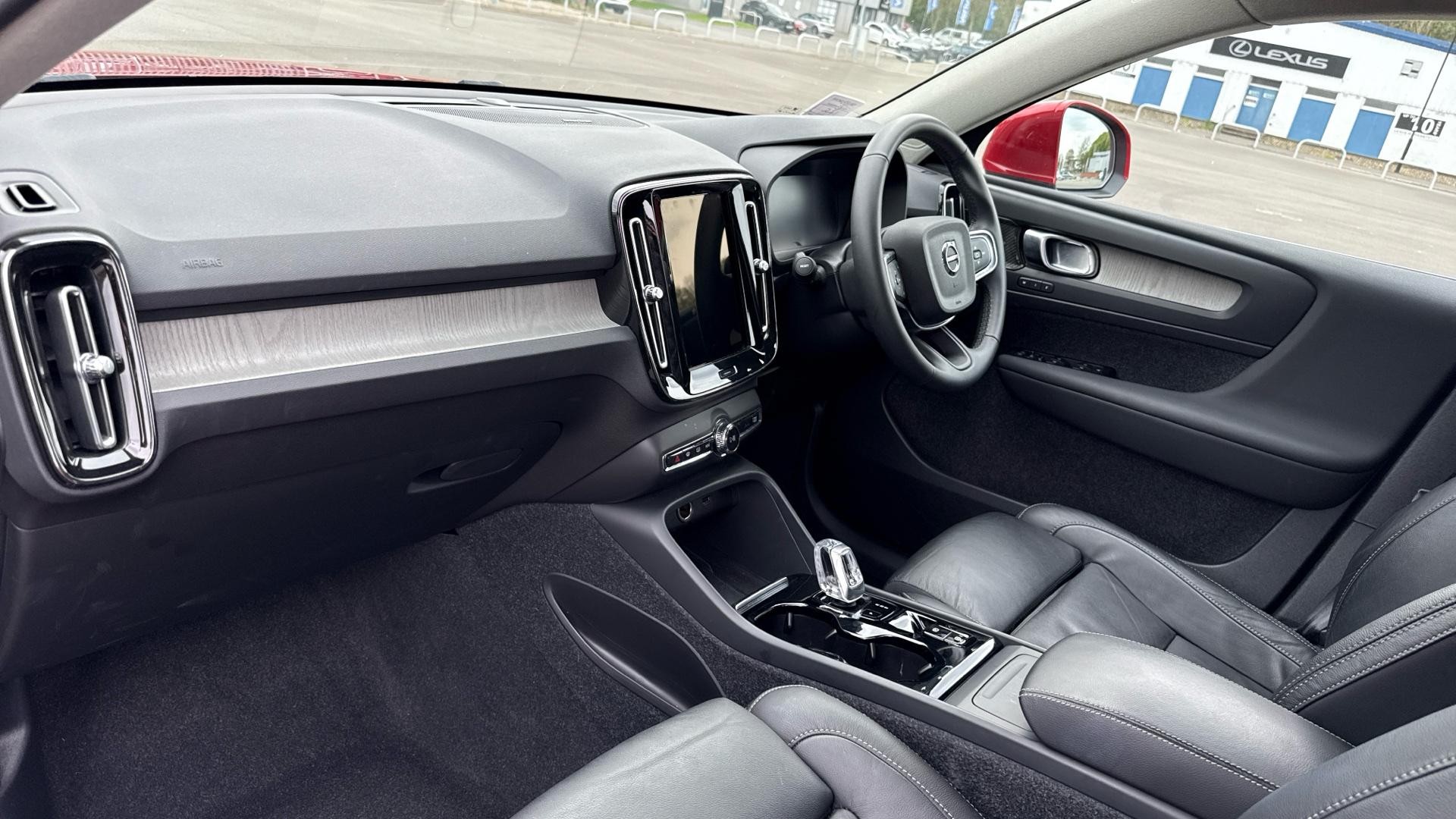 Volvo XC40 Image 4