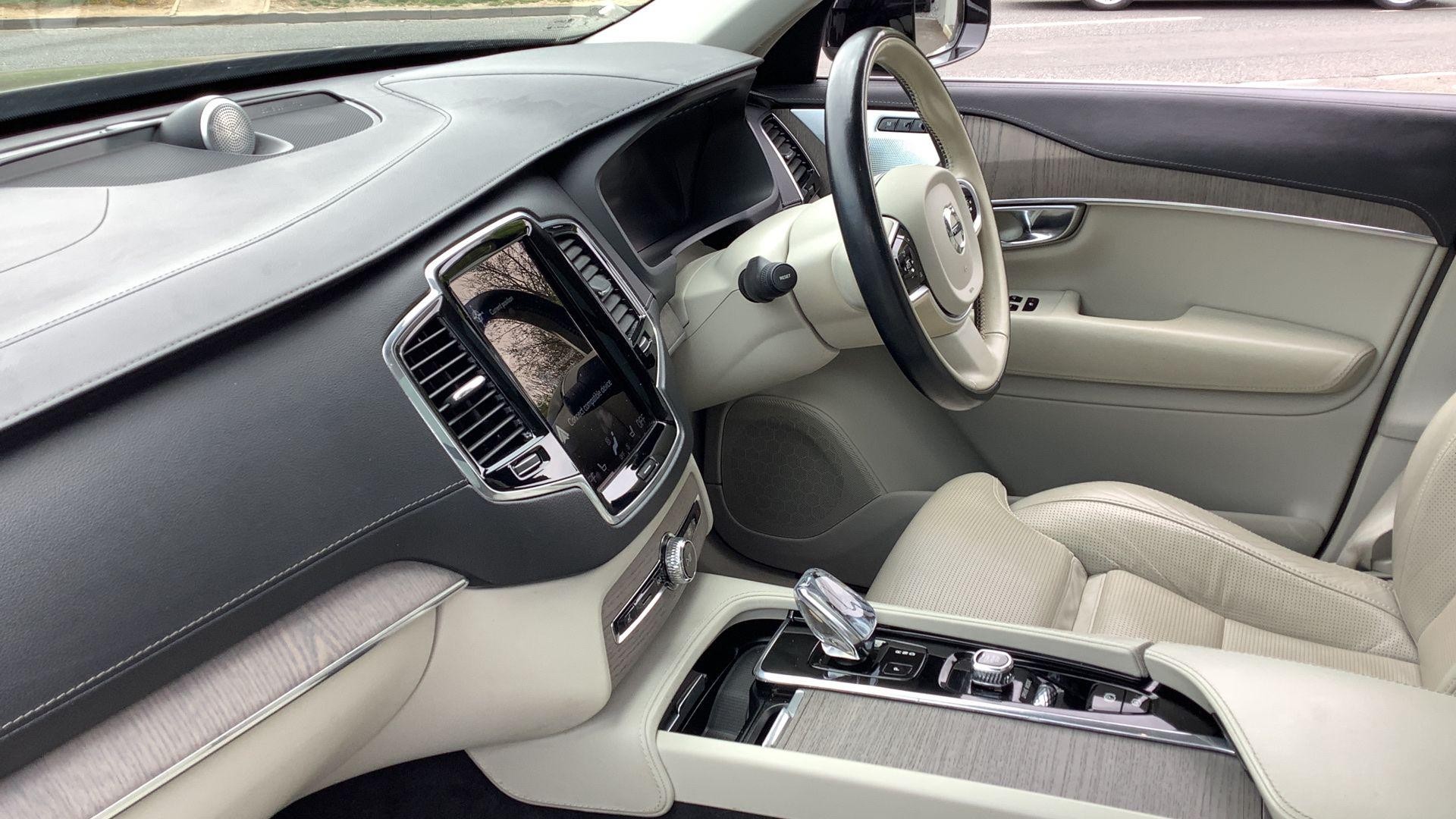 Volvo XC90 Image 19