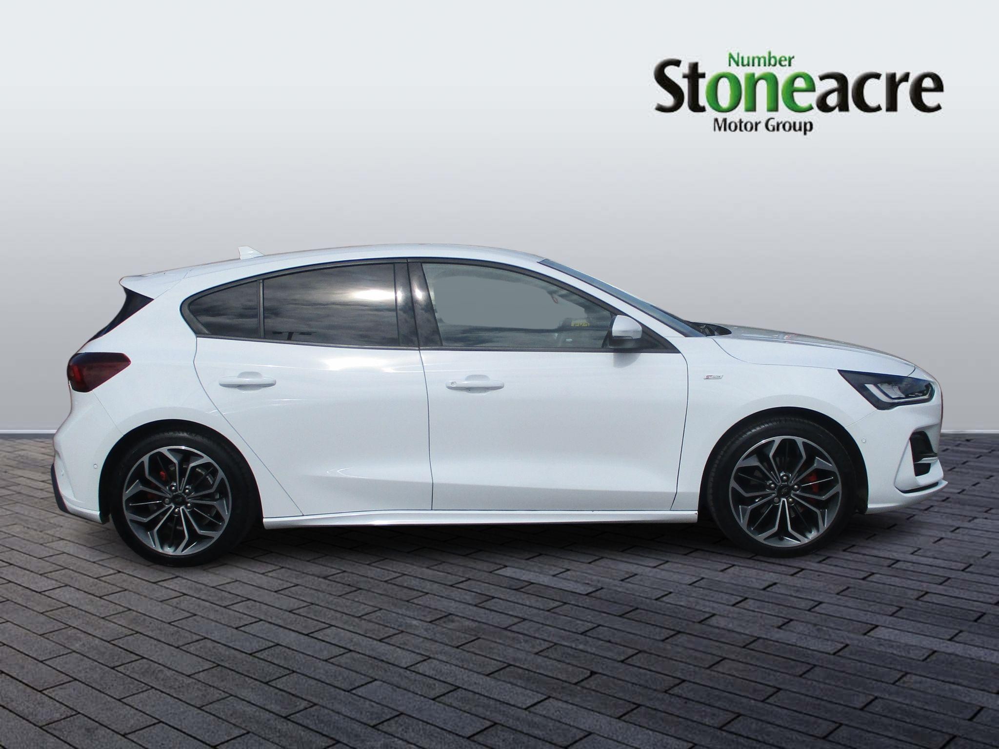 Ford Focus Image 2