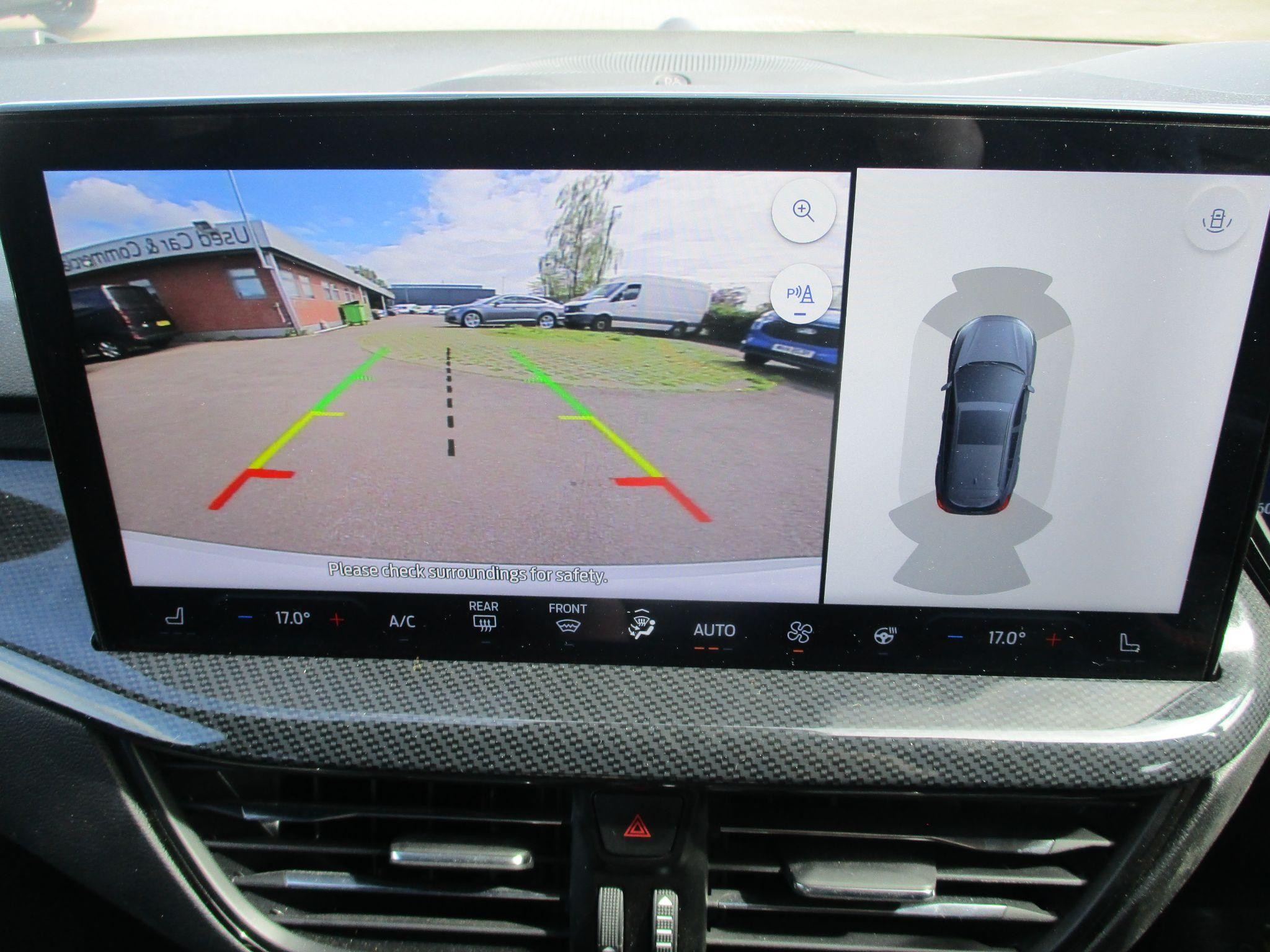Ford Focus Image 15
