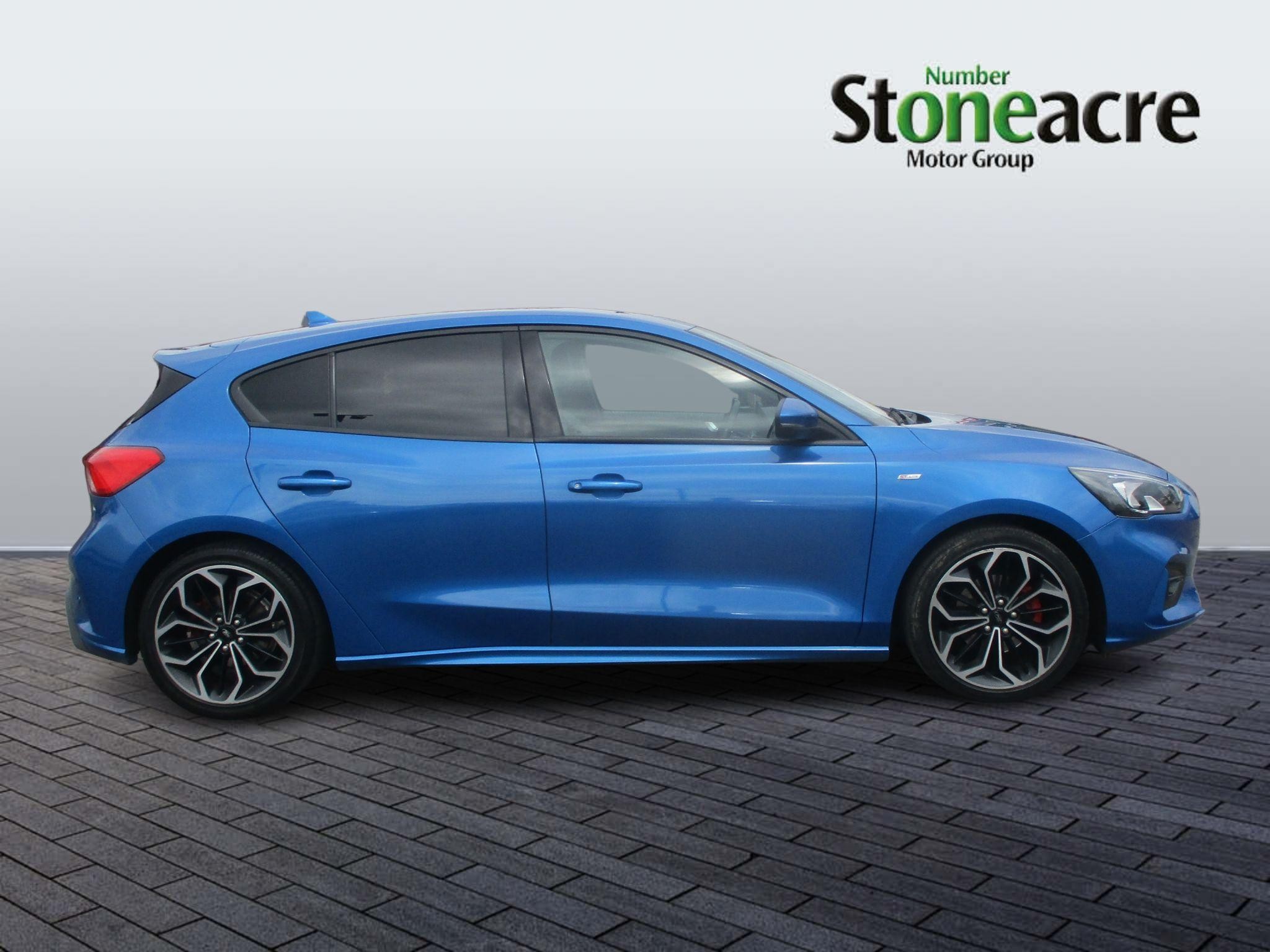 Ford Focus Image 2