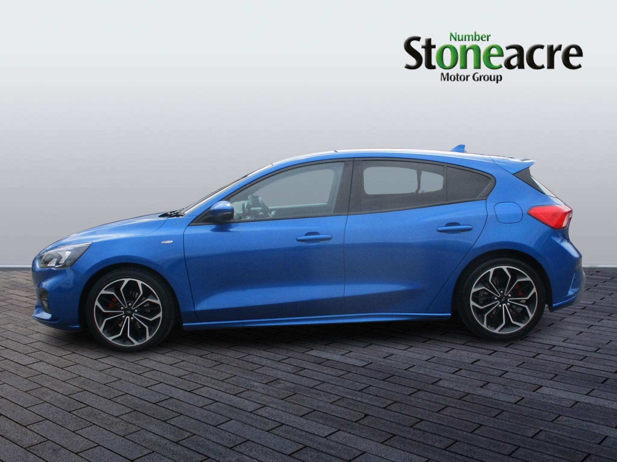 Ford Focus Image 8