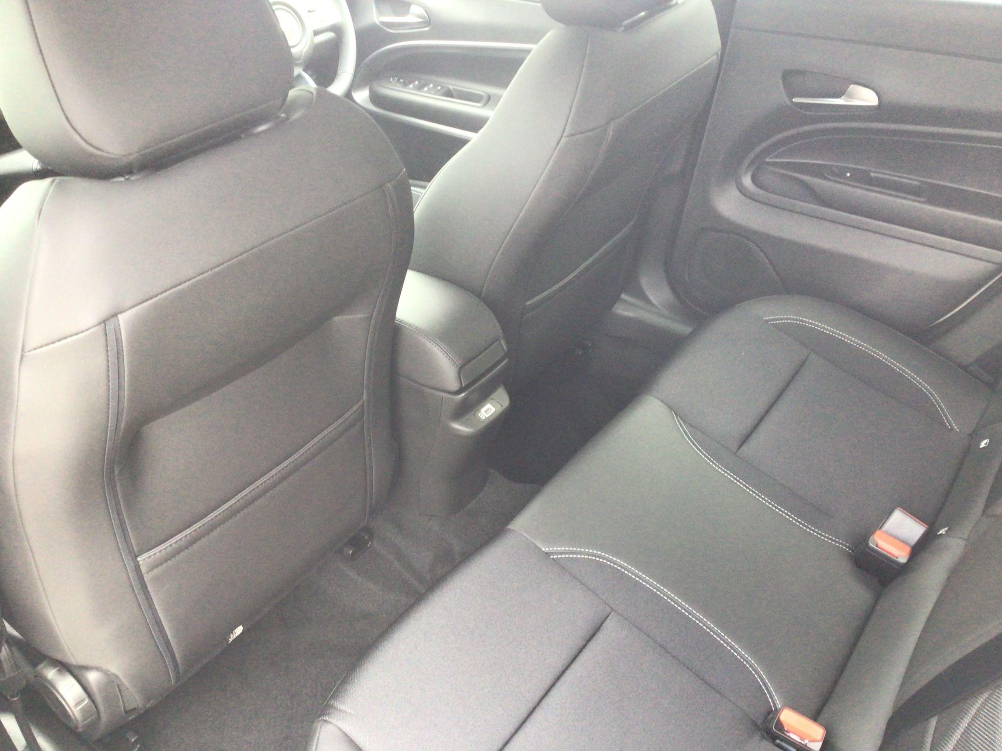 Jeep Avenger Image 21