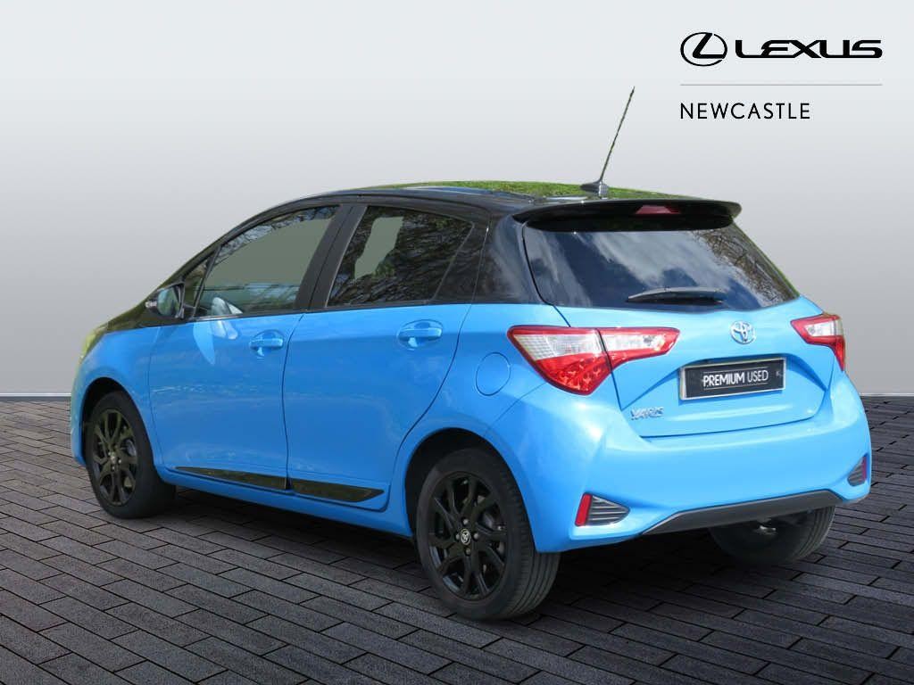 Toyota Yaris Image 7