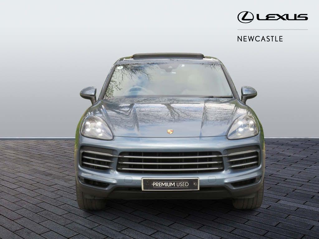 Porsche Cayenne Image 10