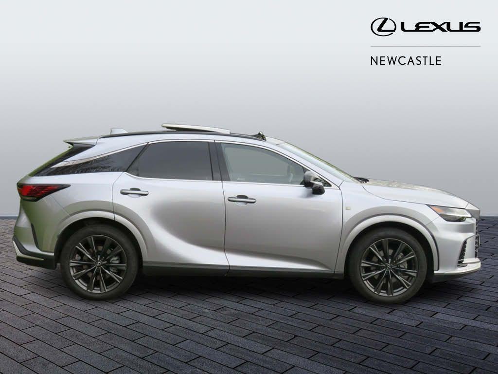 Lexus RX Image 2