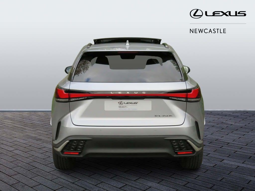 Lexus RX Image 6