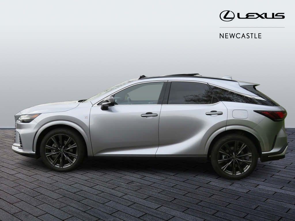 Lexus RX Image 8