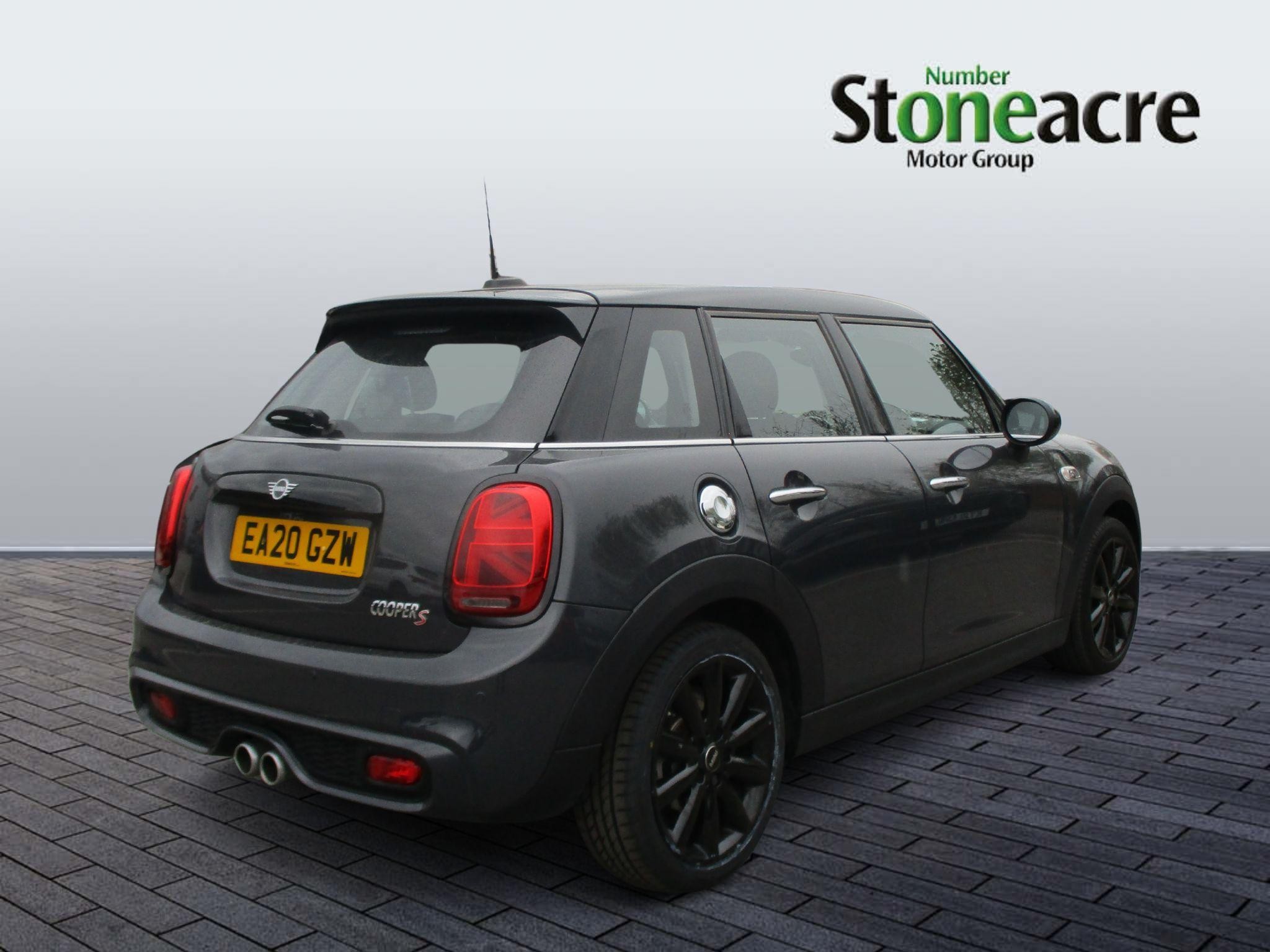 MINI Hatch Image 6