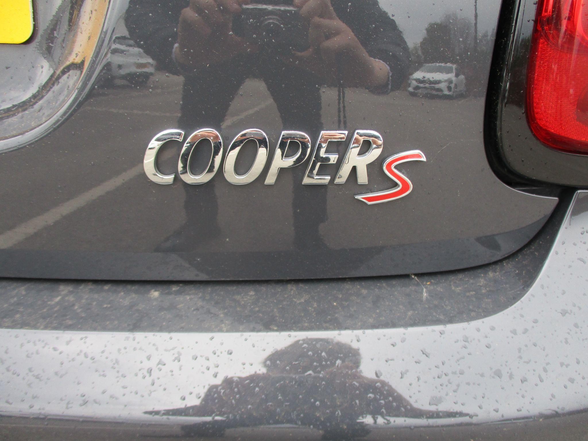 MINI Hatch Image 15