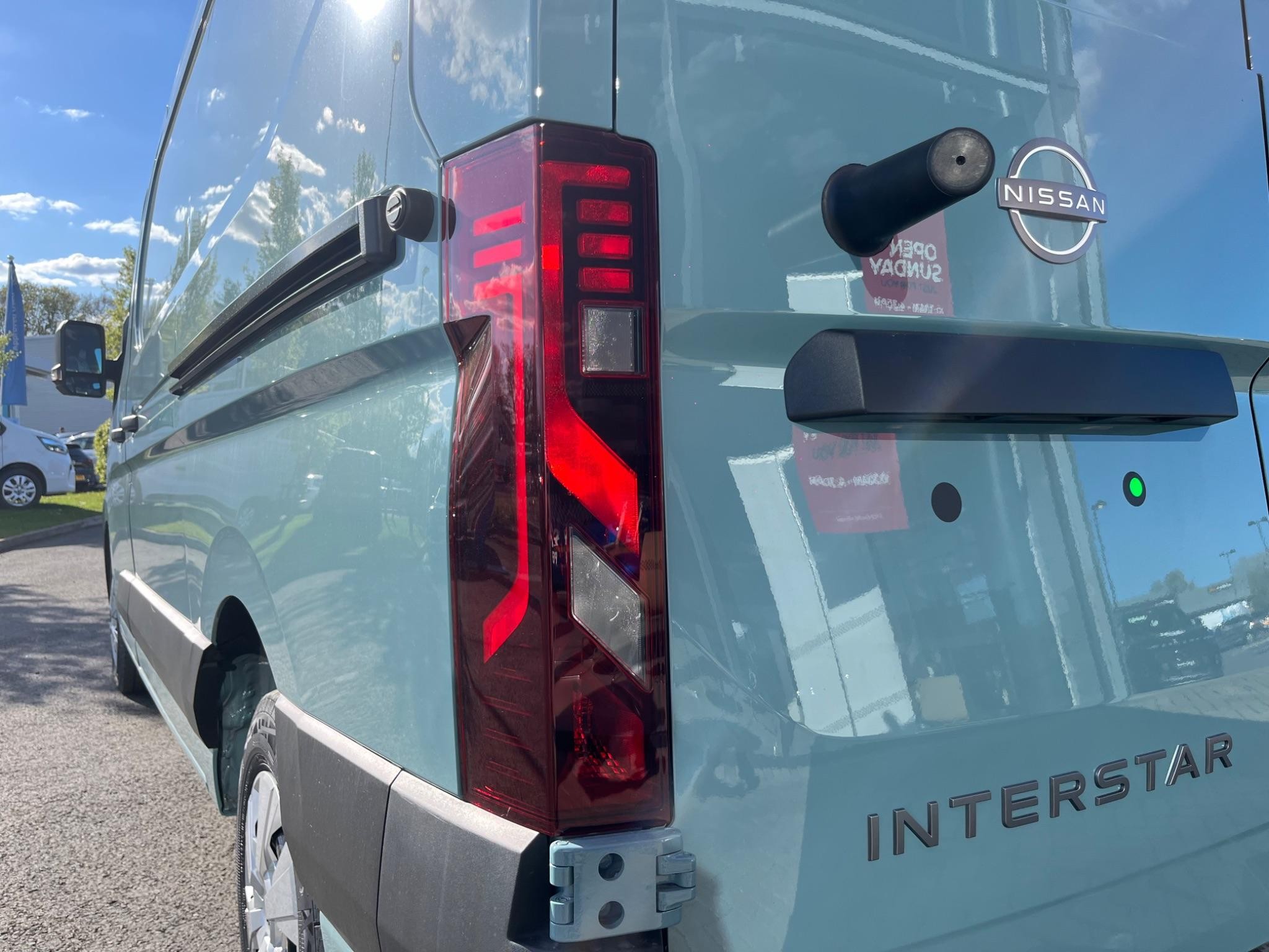 Nissan Interstar Image 19