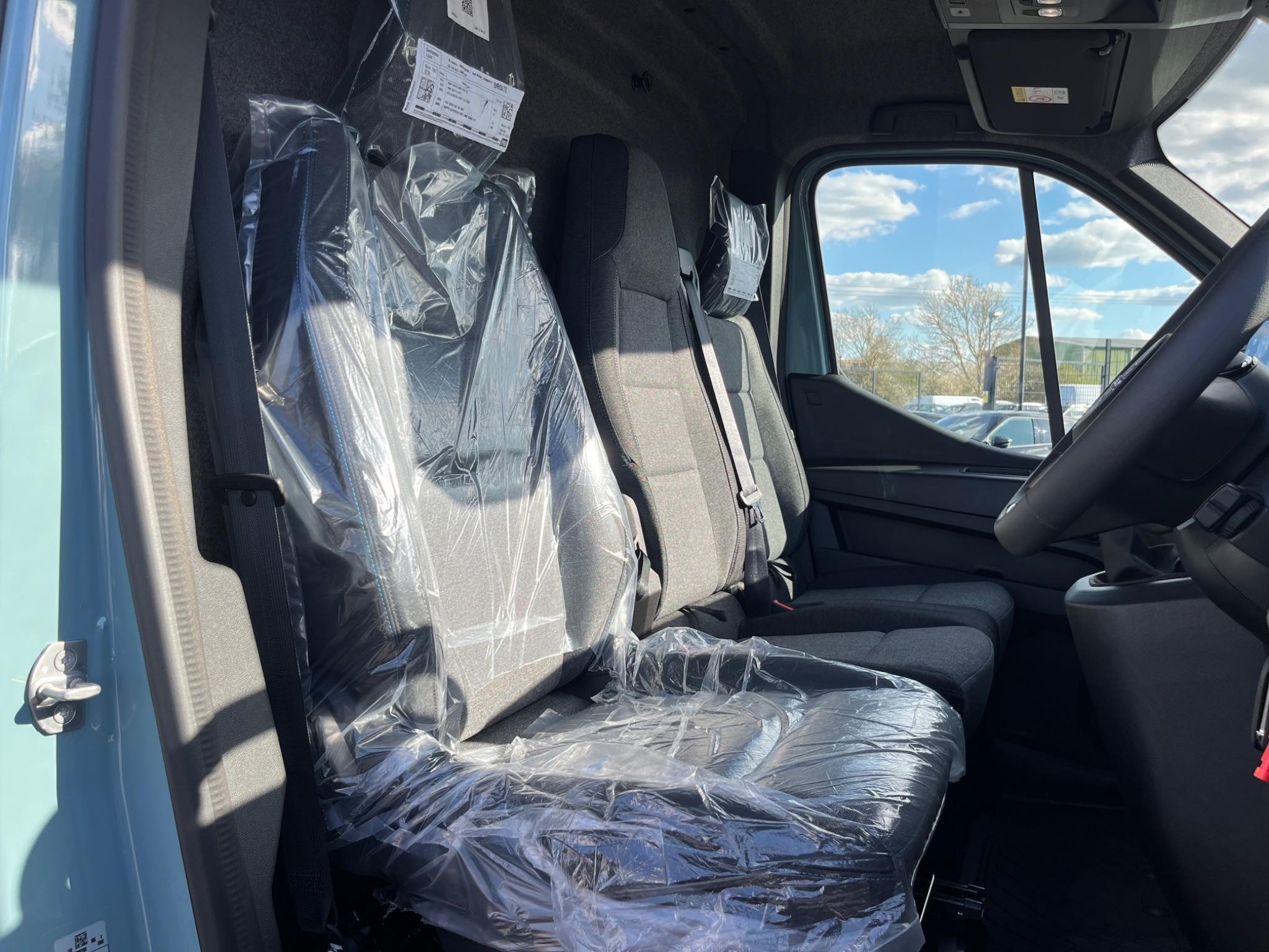 Nissan Interstar Image 22