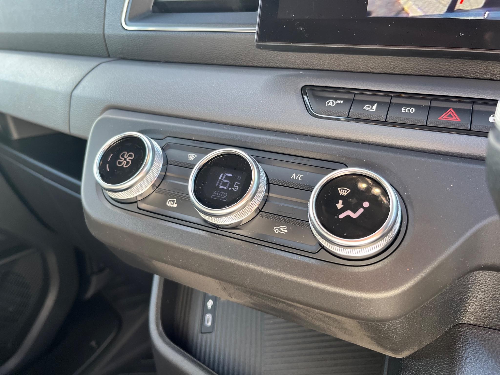 Nissan Interstar Image 28
