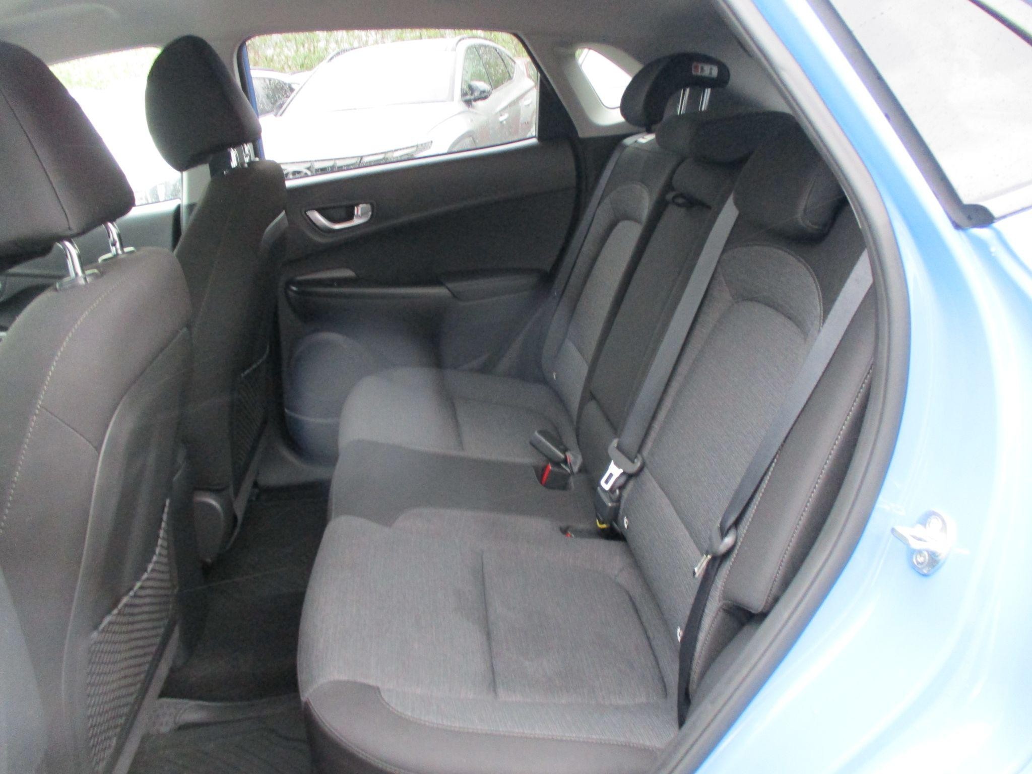 Hyundai KONA Image 13