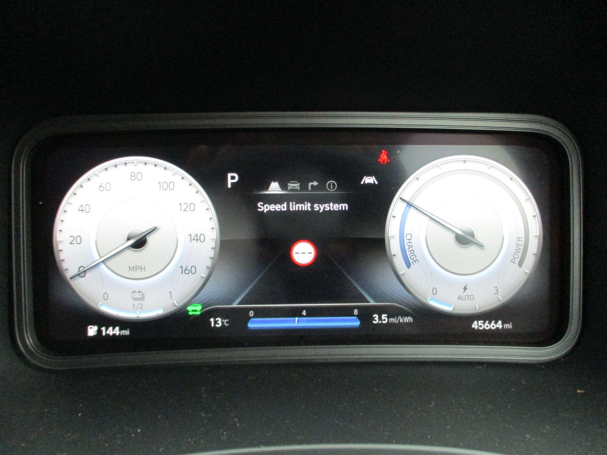 Hyundai KONA Image 16