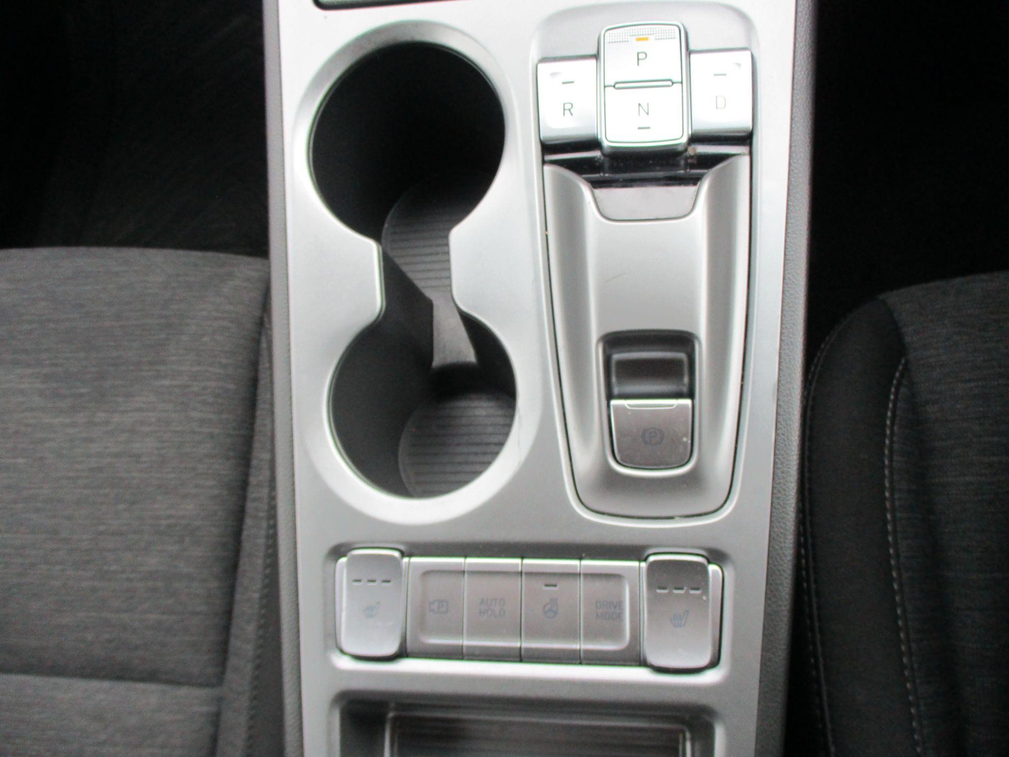 Hyundai KONA Image 22