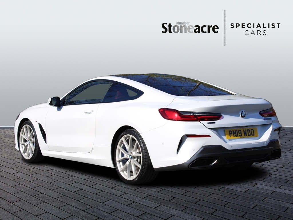 BMW 8 Series Image 5