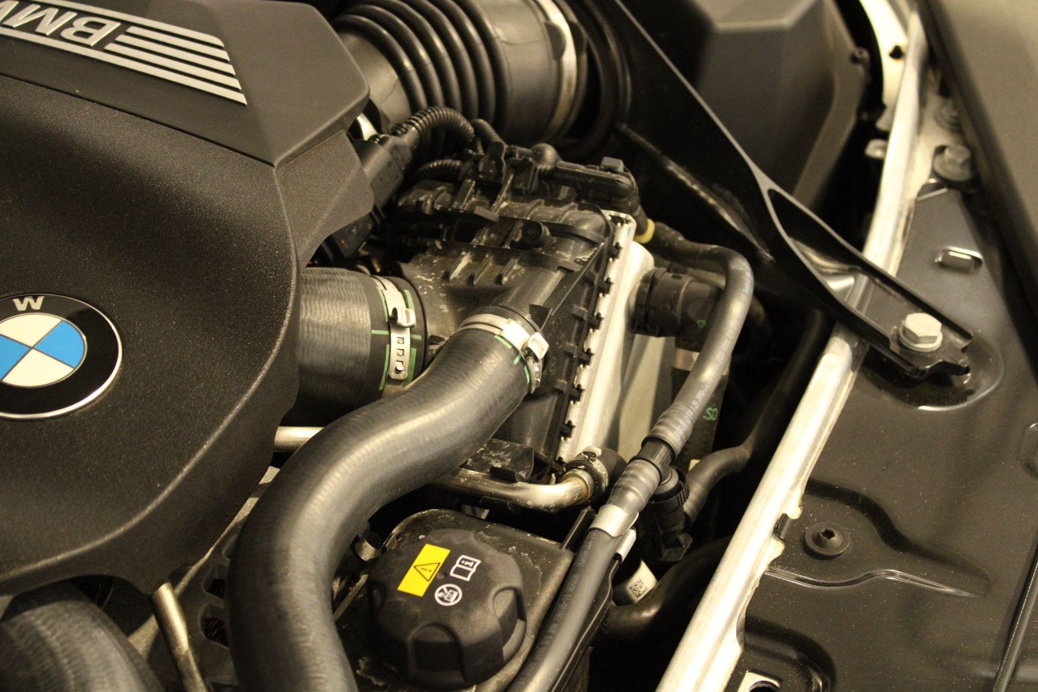 BMW 8 Series Image 20