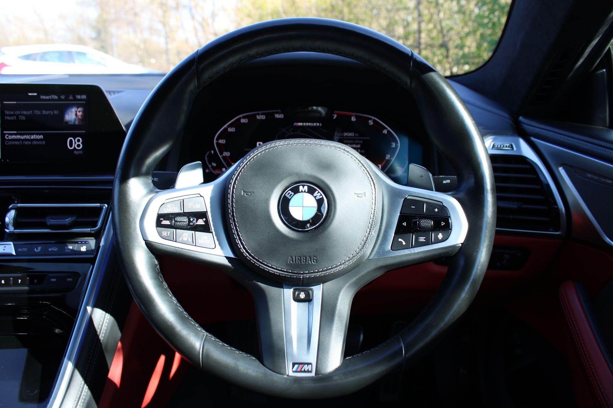 BMW 8 Series Image 27