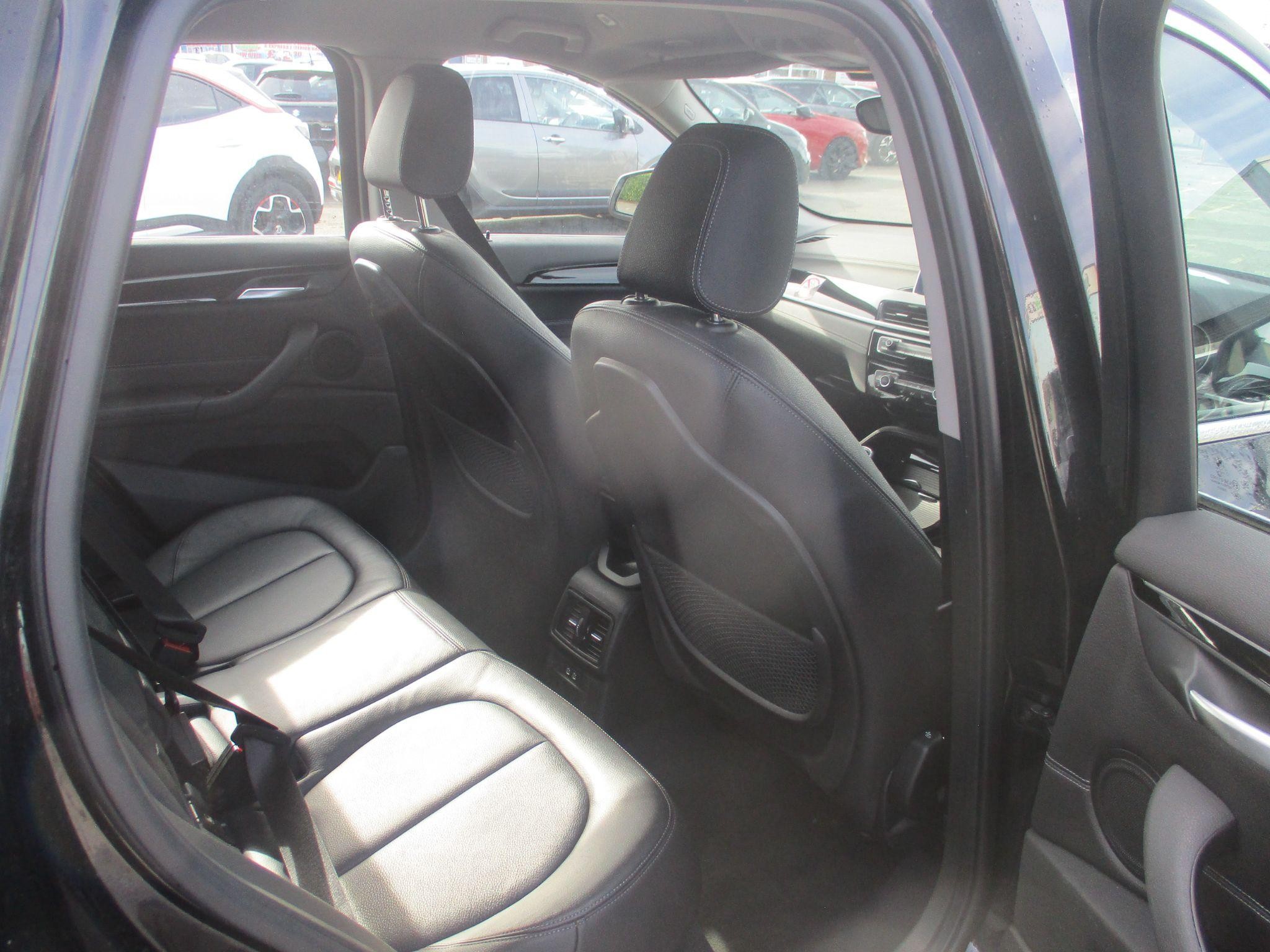 BMW X1 Image 12