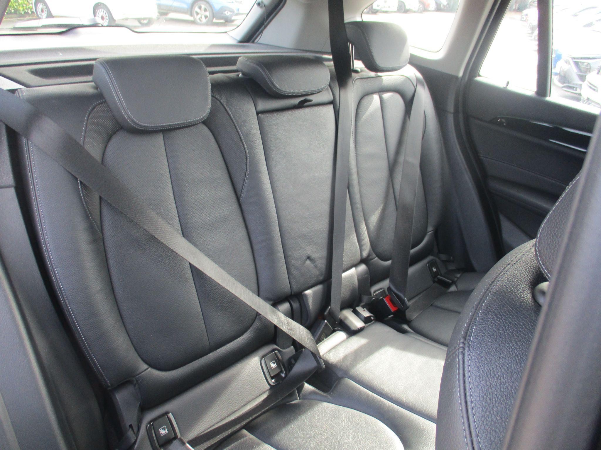 BMW X1 Image 13