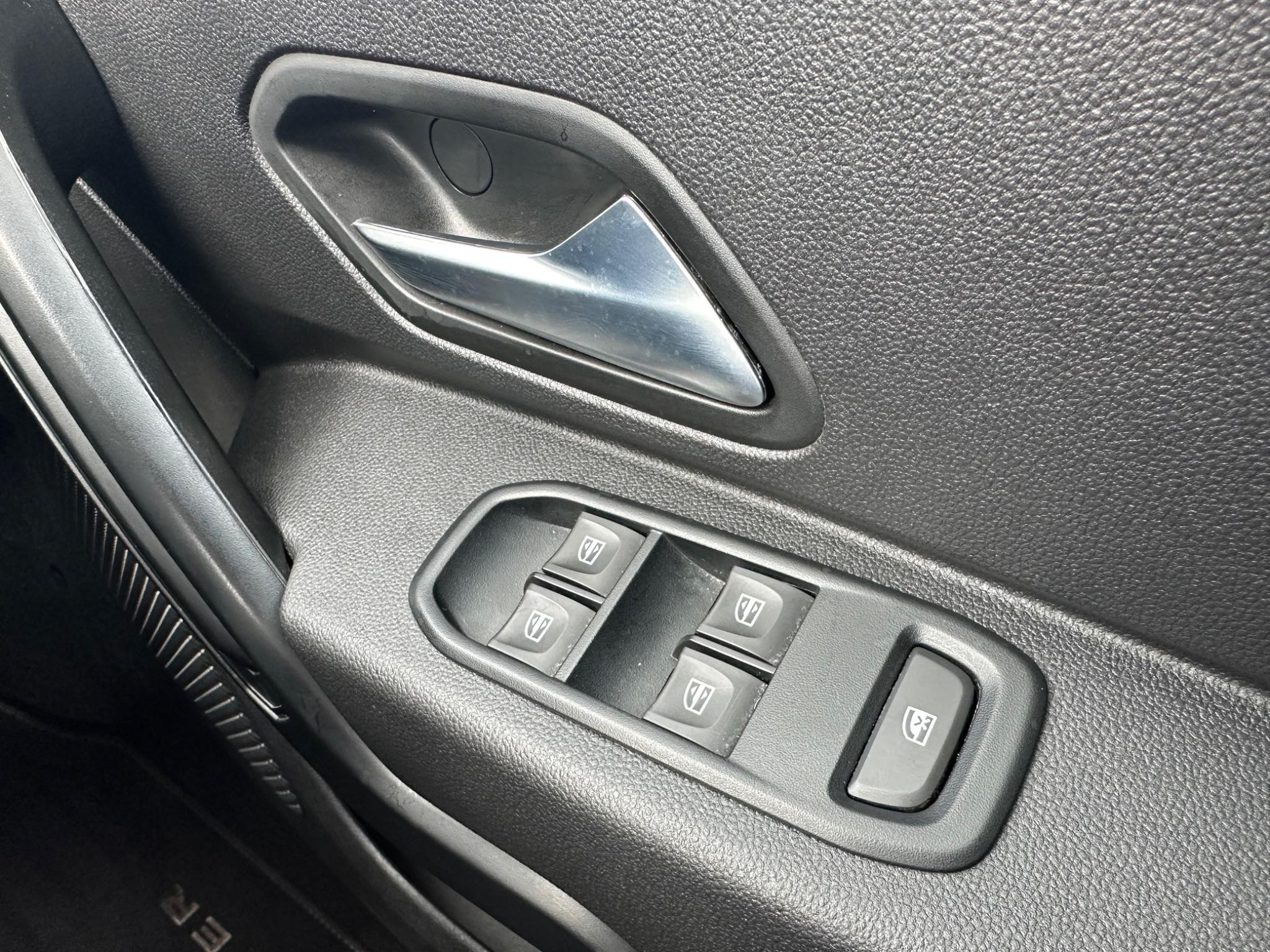 Dacia Duster Image 40