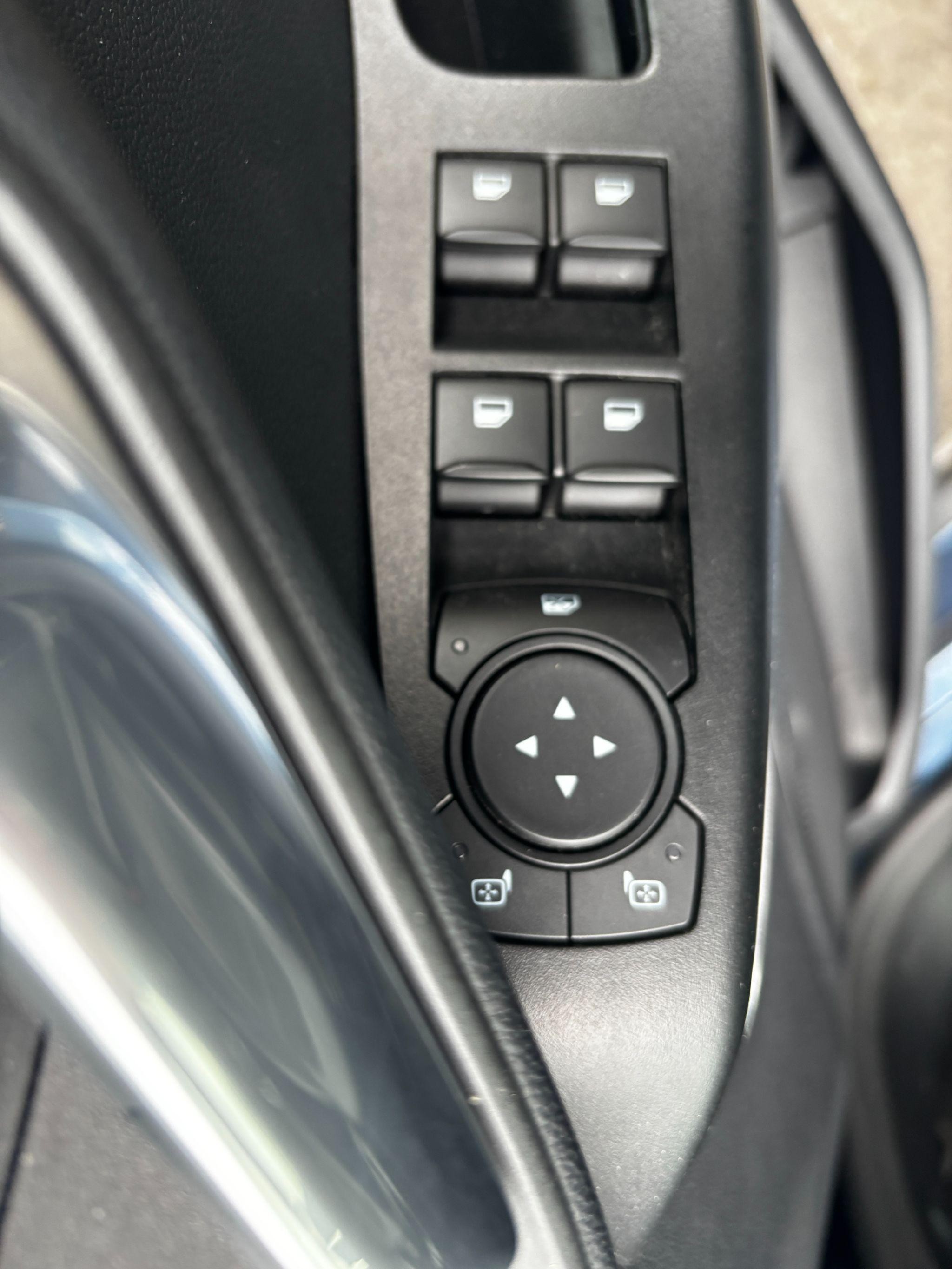 Ford Fiesta Image 18