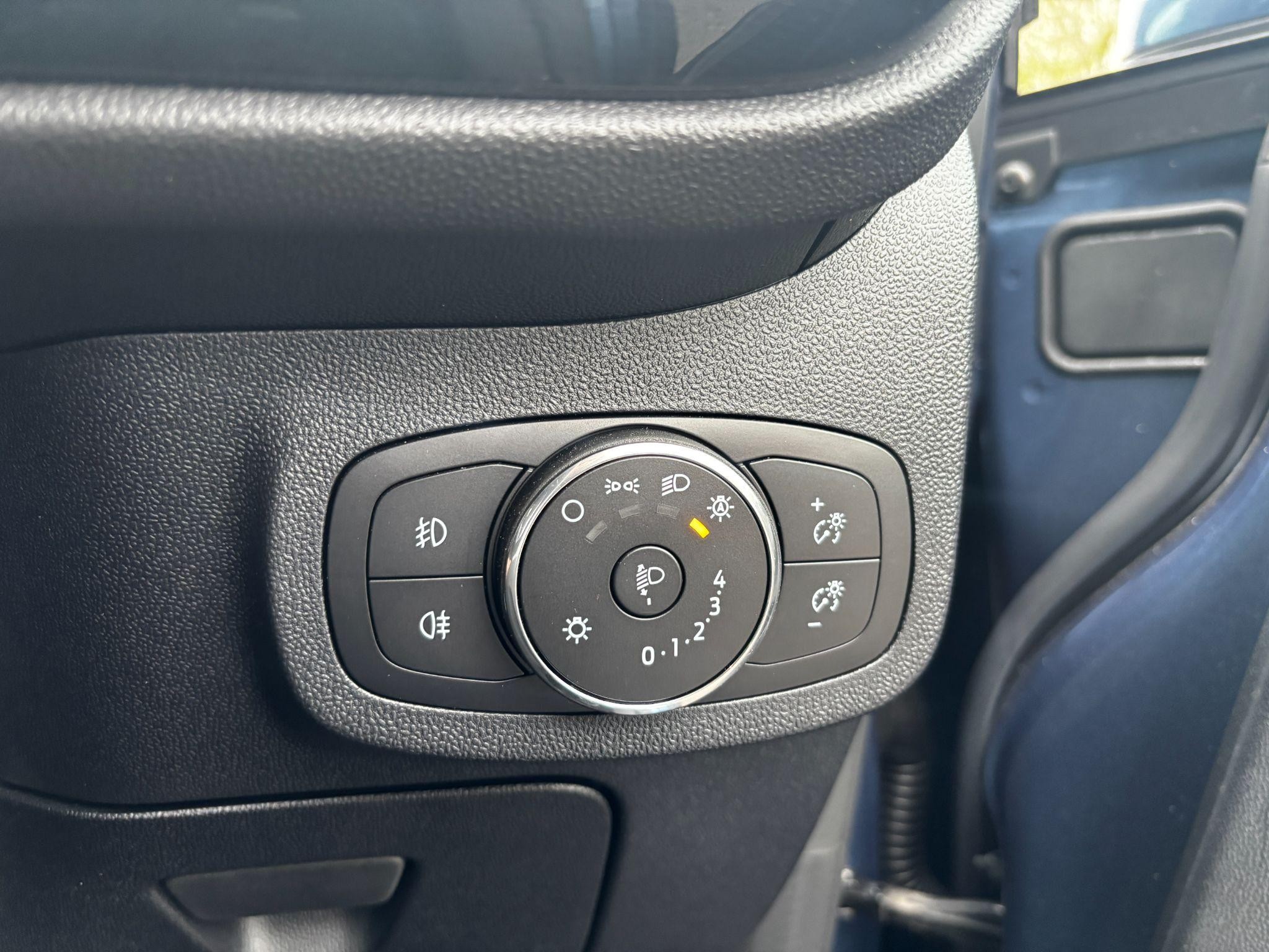 Ford Fiesta Image 19