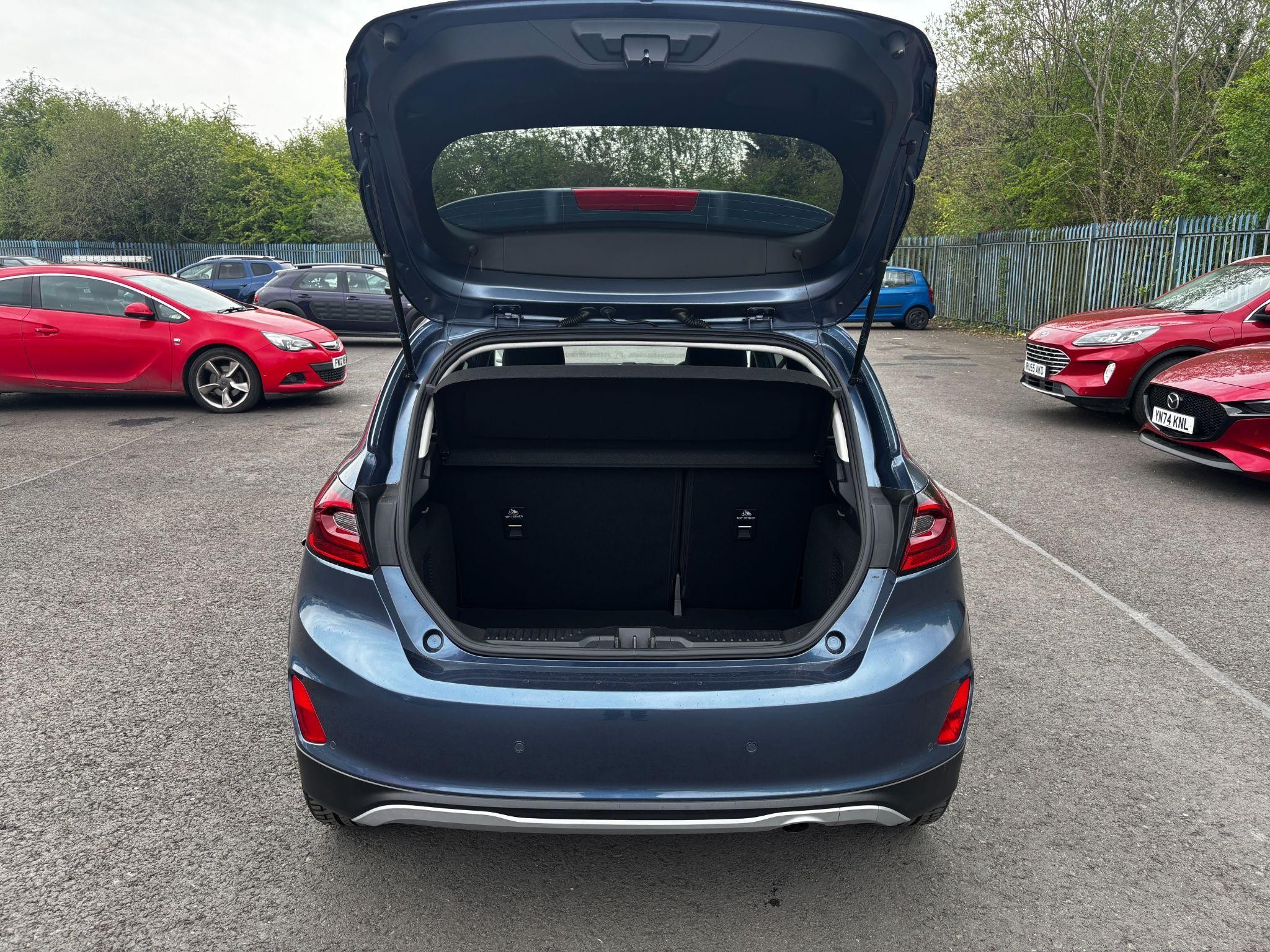 Ford Fiesta Image 24