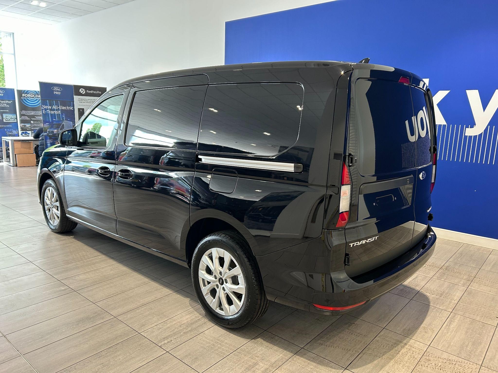 Ford Transit Connect Image 3