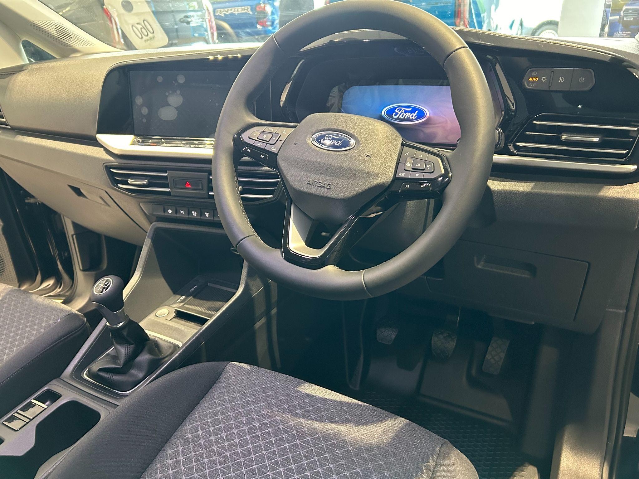 Ford Transit Connect Image 4