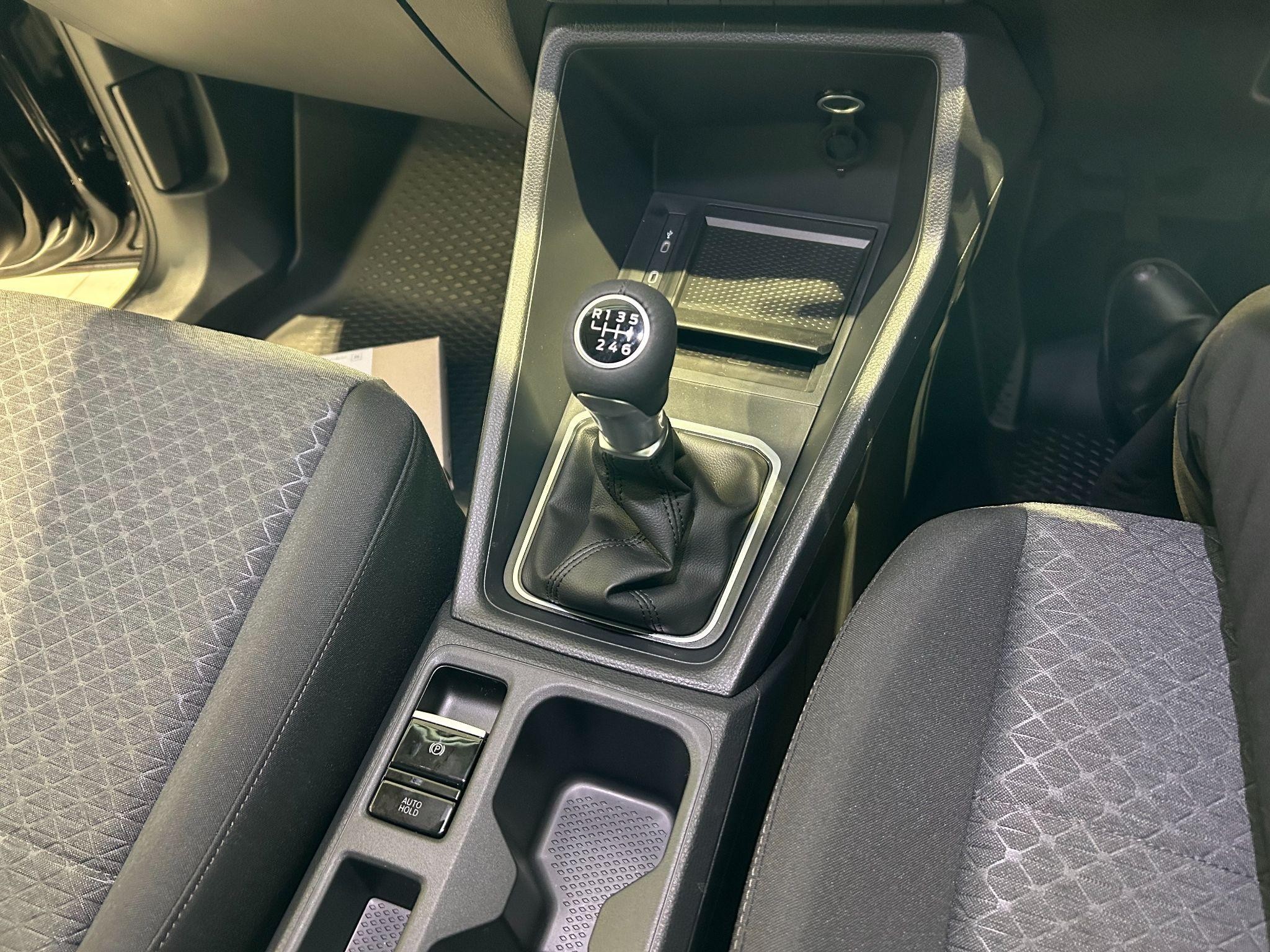 Ford Transit Connect Image 5